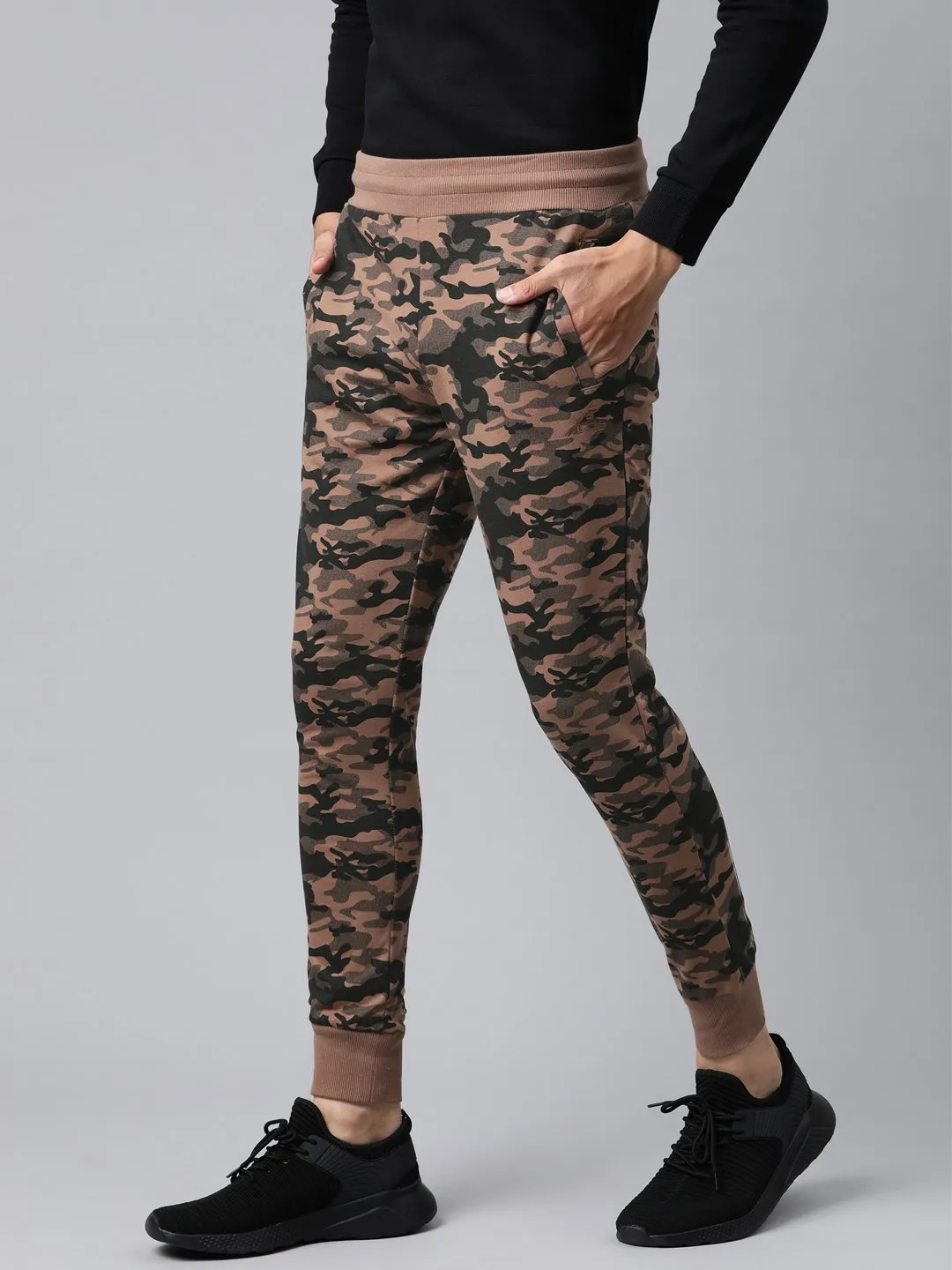 Alcis Men Brown & Black Camouflage Print Joggers No Ride Up Design