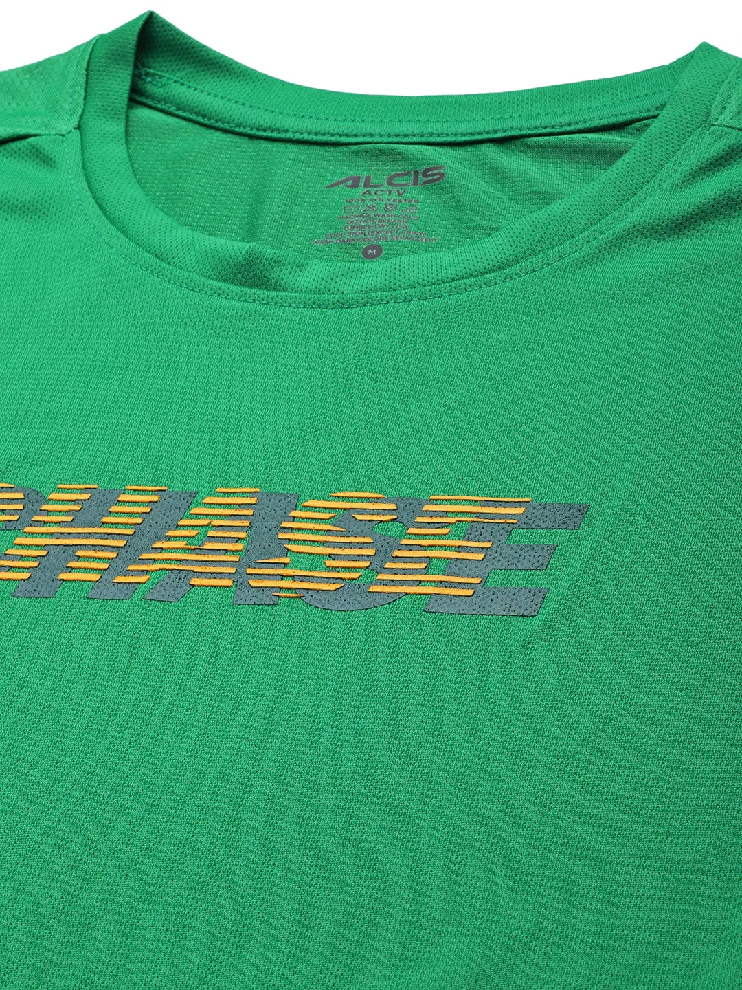 Weekend Look Virtual Mode Alcis Men Green Yellow Typography Printed Slim Fit Running T-shirt