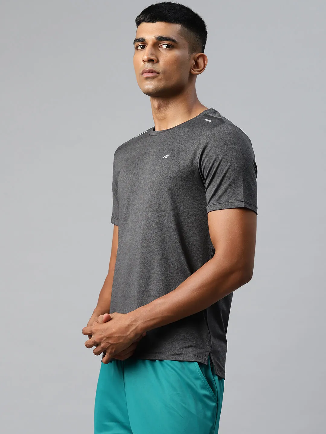 Alcis Men Anti Static Slim Fit Sports T-shirt with Reflective Detail Kid Play
