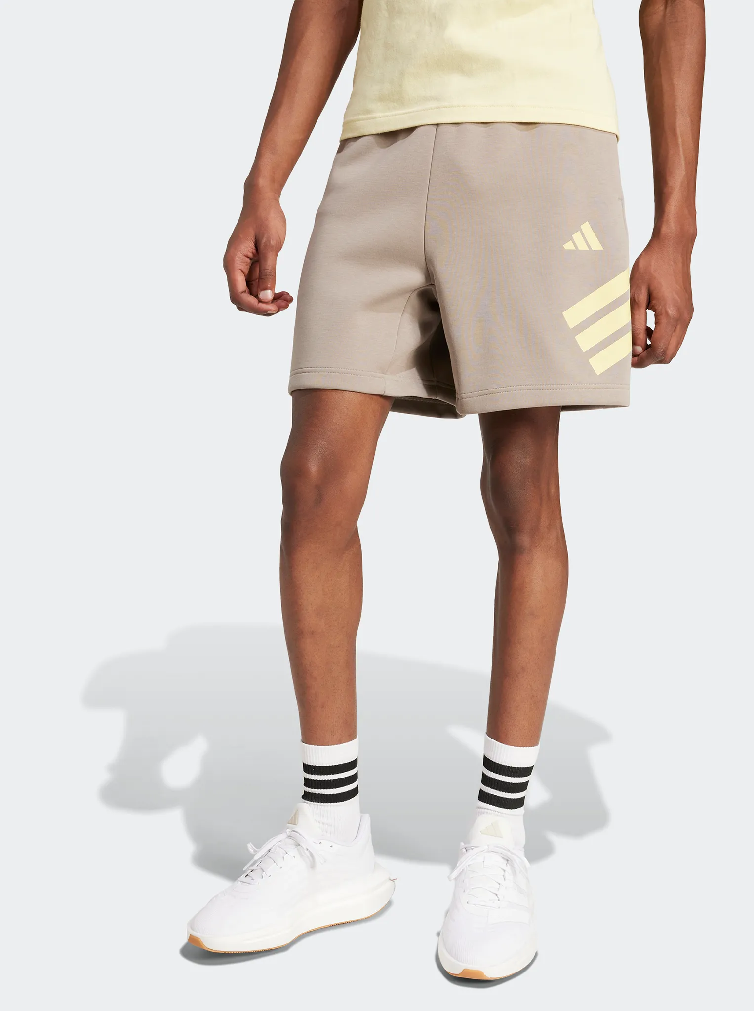 cargo style vacation look Future Icons 3-Stripes Shorts