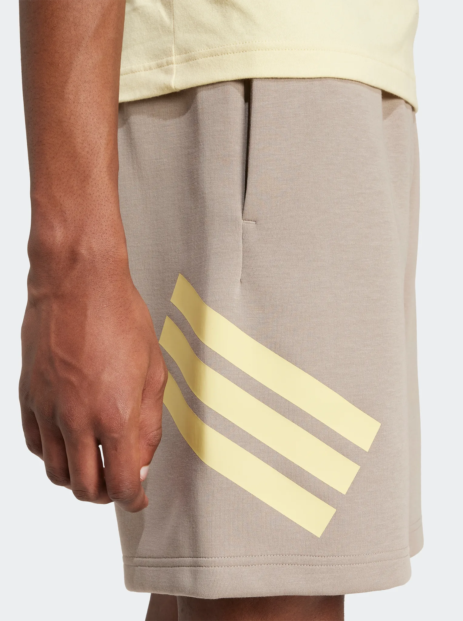 Future Icons 3-Stripes Shorts skiing outfit Odor Control Technology
