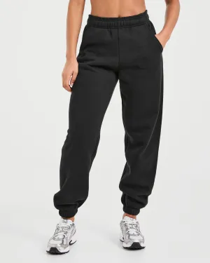 Lightweight Feel Classic Plush Oversized Joggers - Black Hunger