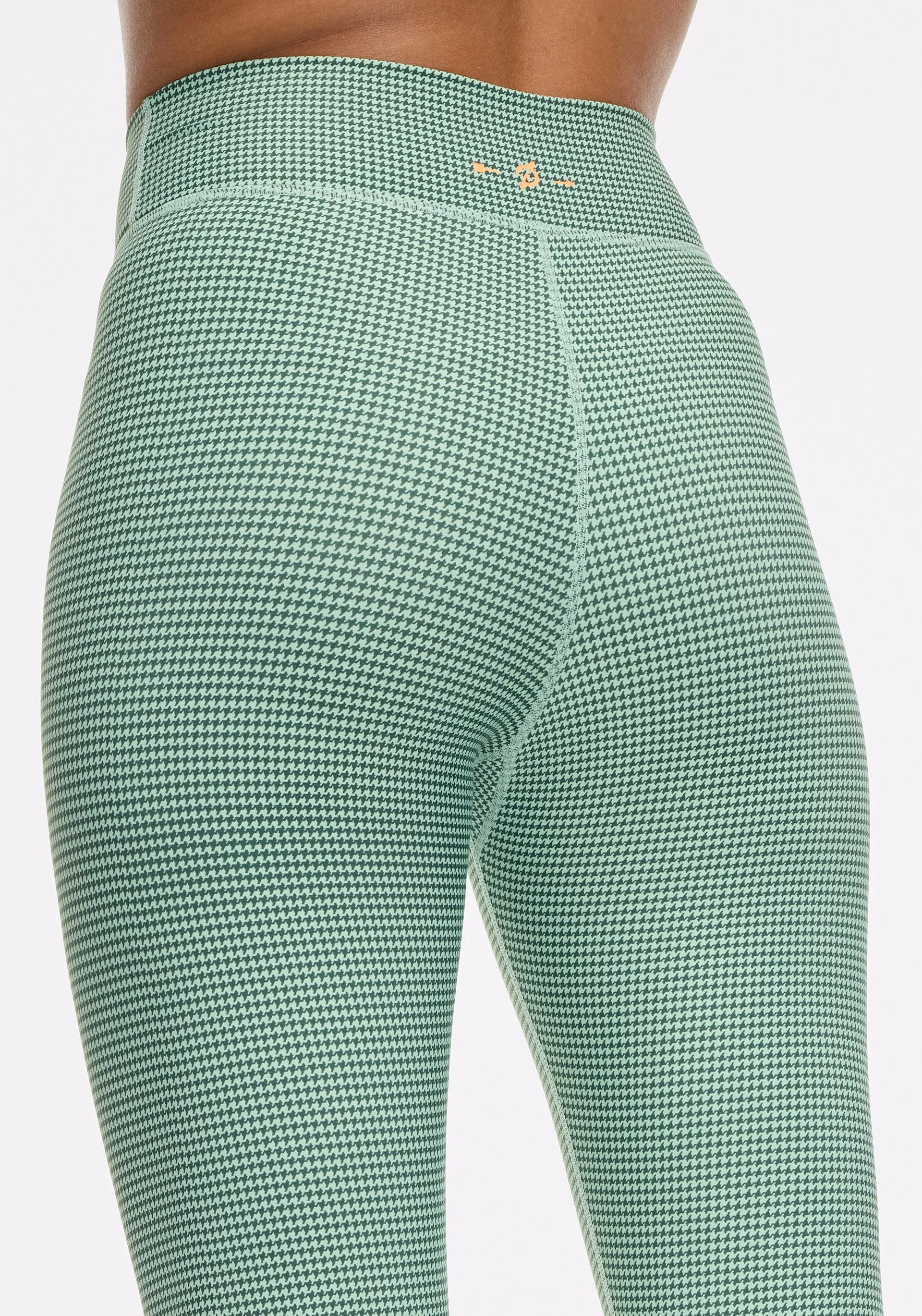 Sleek Shape 25" Midi Pant