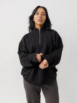 Fleece Lined Interior Quarter Zip in Solid Black