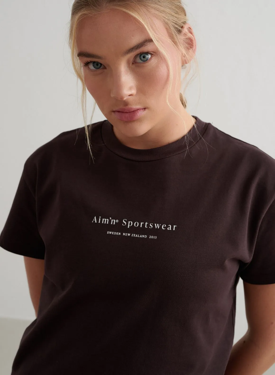 Smooth Look PocketDetail Cacao Serif Boxy T-shirt