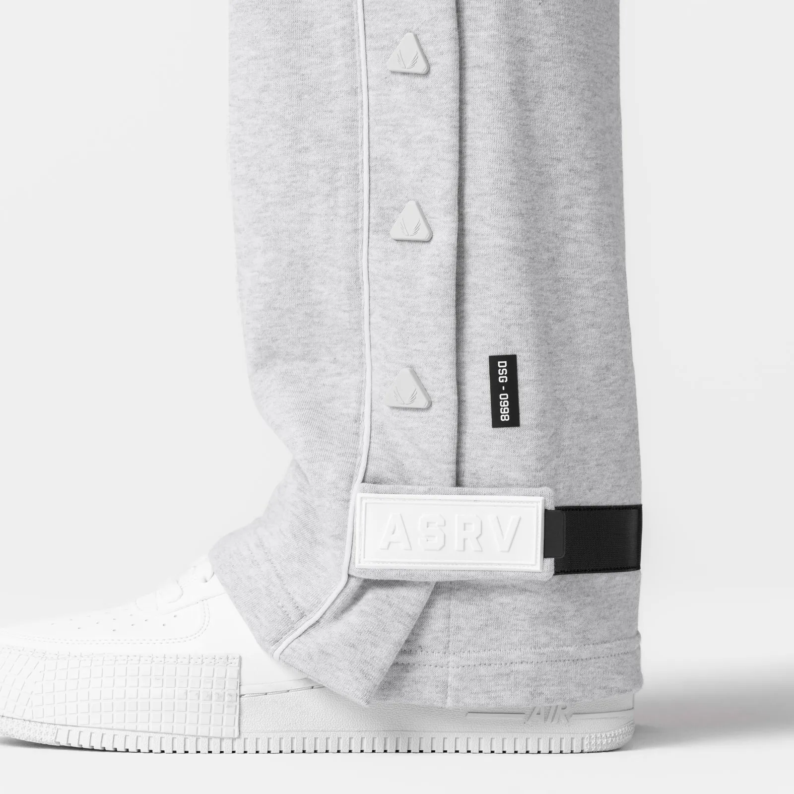 FadeResistantTreatment 0998. Herringbone Terry Snap Button Sweats - Heather Grey