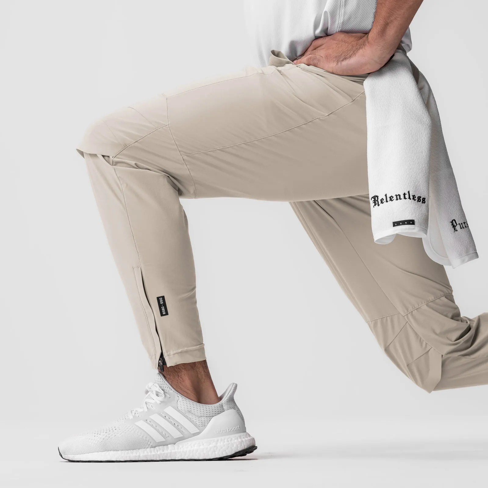 0959. Tetra-Lite? Moto Jogger - Sand Smoke Rubberized Hem