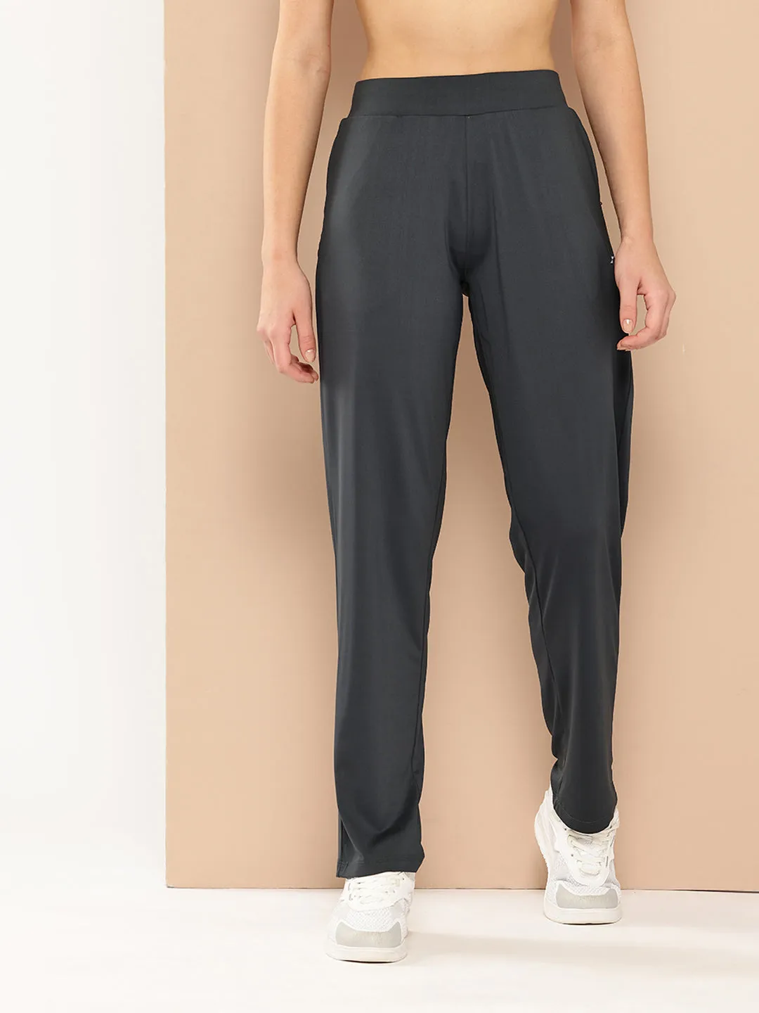 NonRestrictiveCut Snag Resistant Fabric Grace Fit Pants