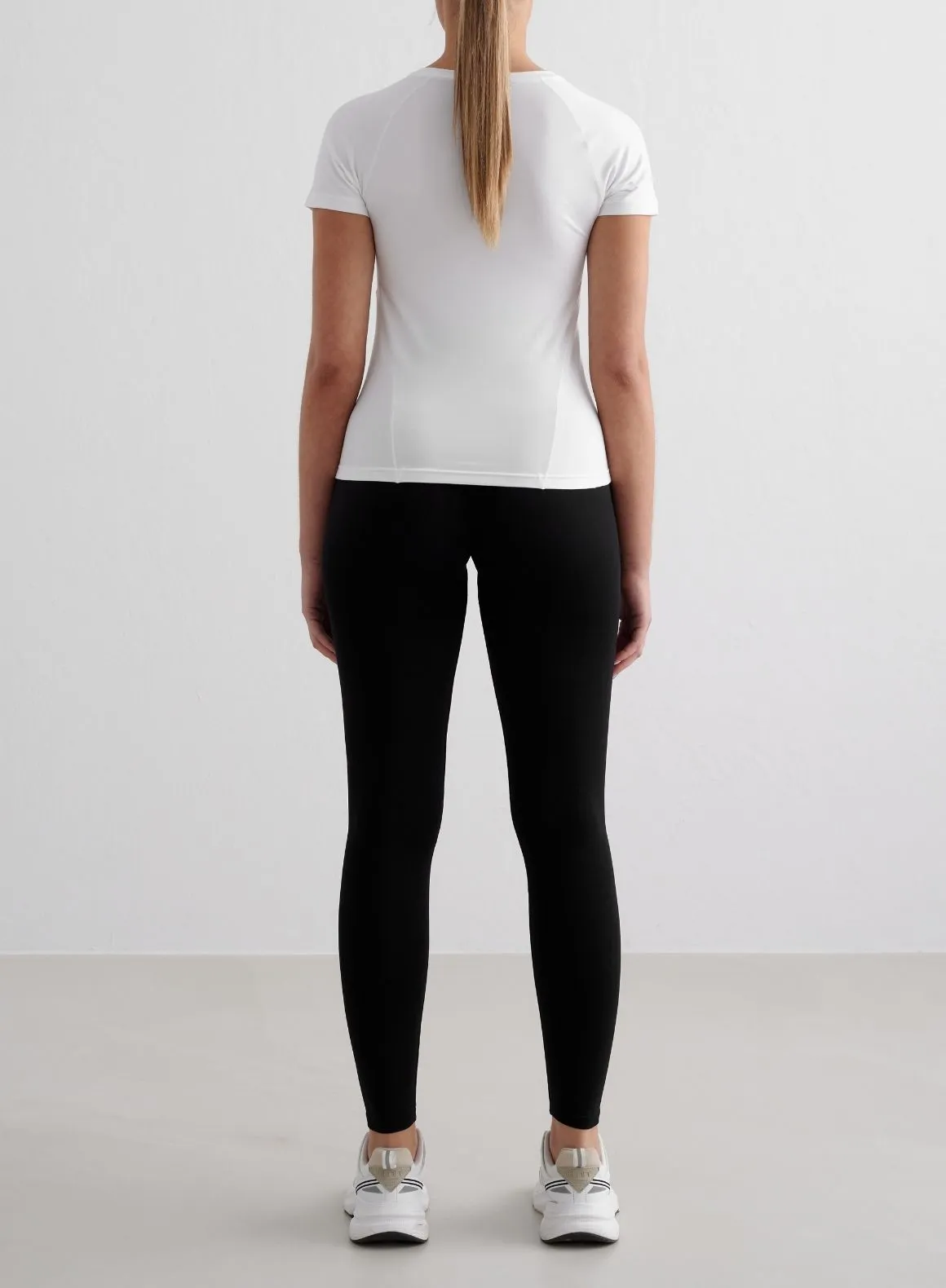 short sleeved White Soft Basic Short Sleeve