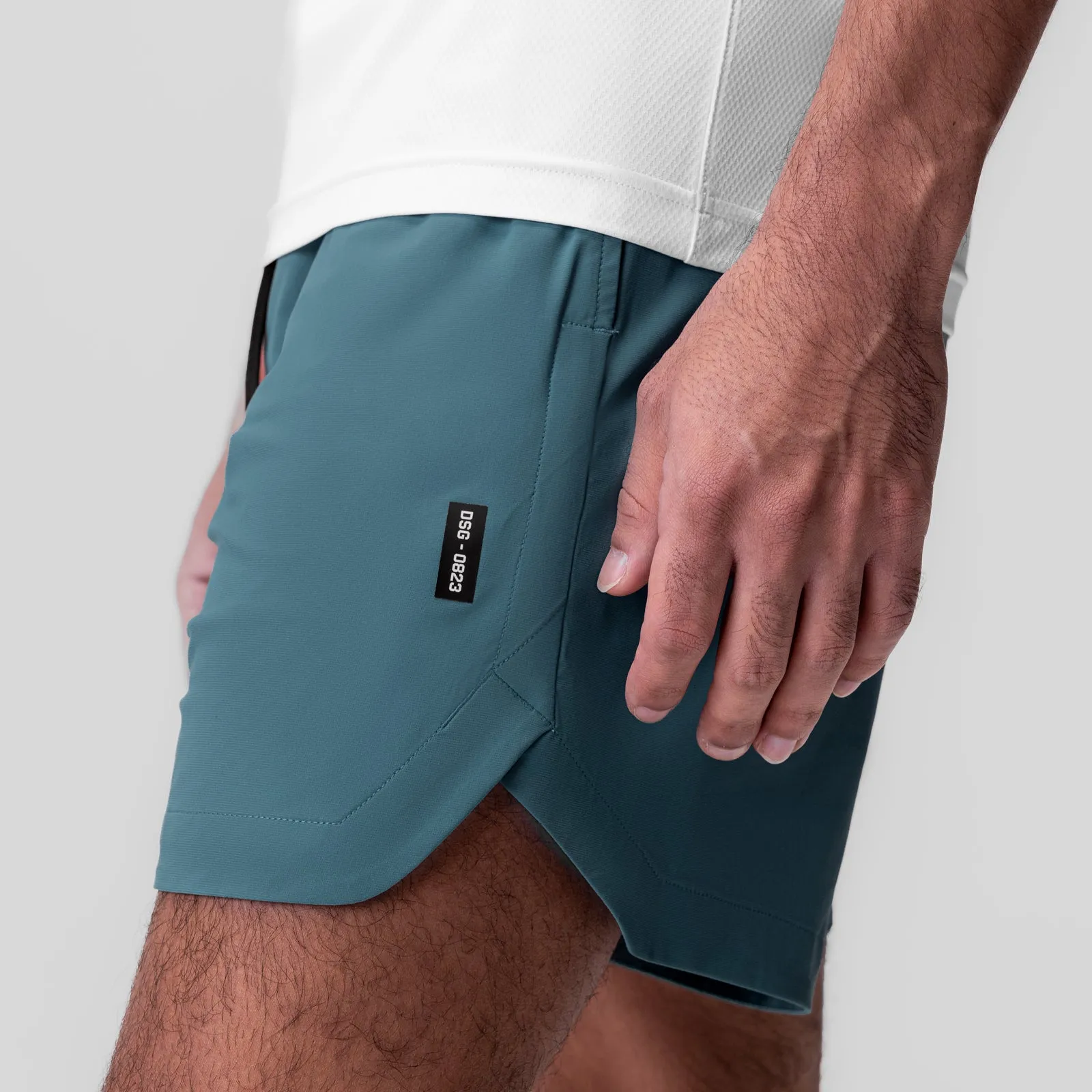 0823. Tetra-Lite? 7" Linerless Short - Storm "Wings" On Trend