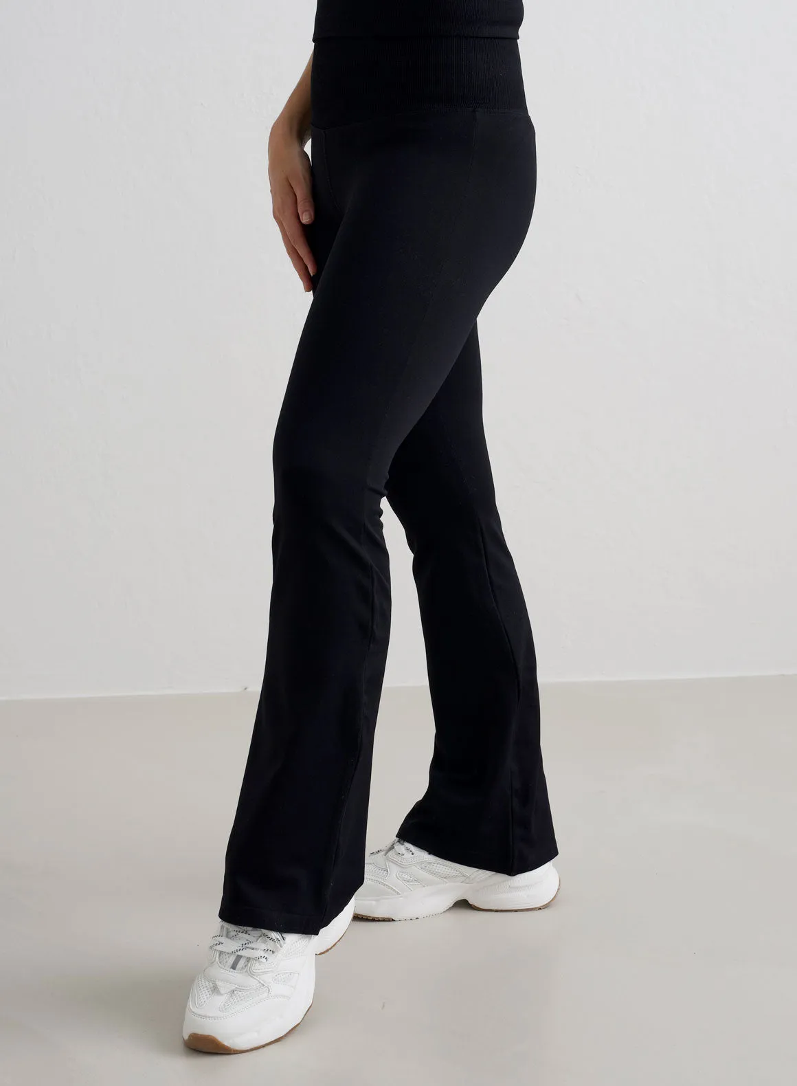 Black Shape Seamless Flare Petite Tights Home Lounge Thermal Warm Body Hugging Fit