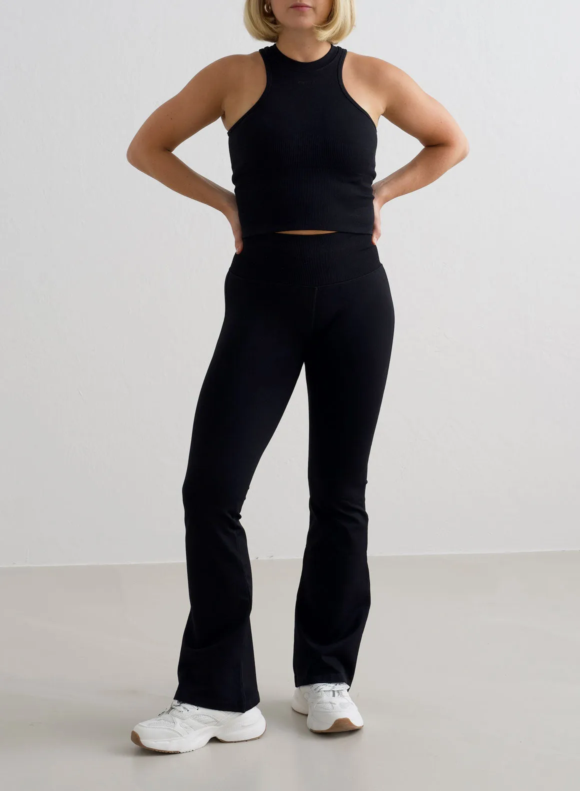 Black Shape Seamless Flare Petite Tights Dry Layer Tailored Shape