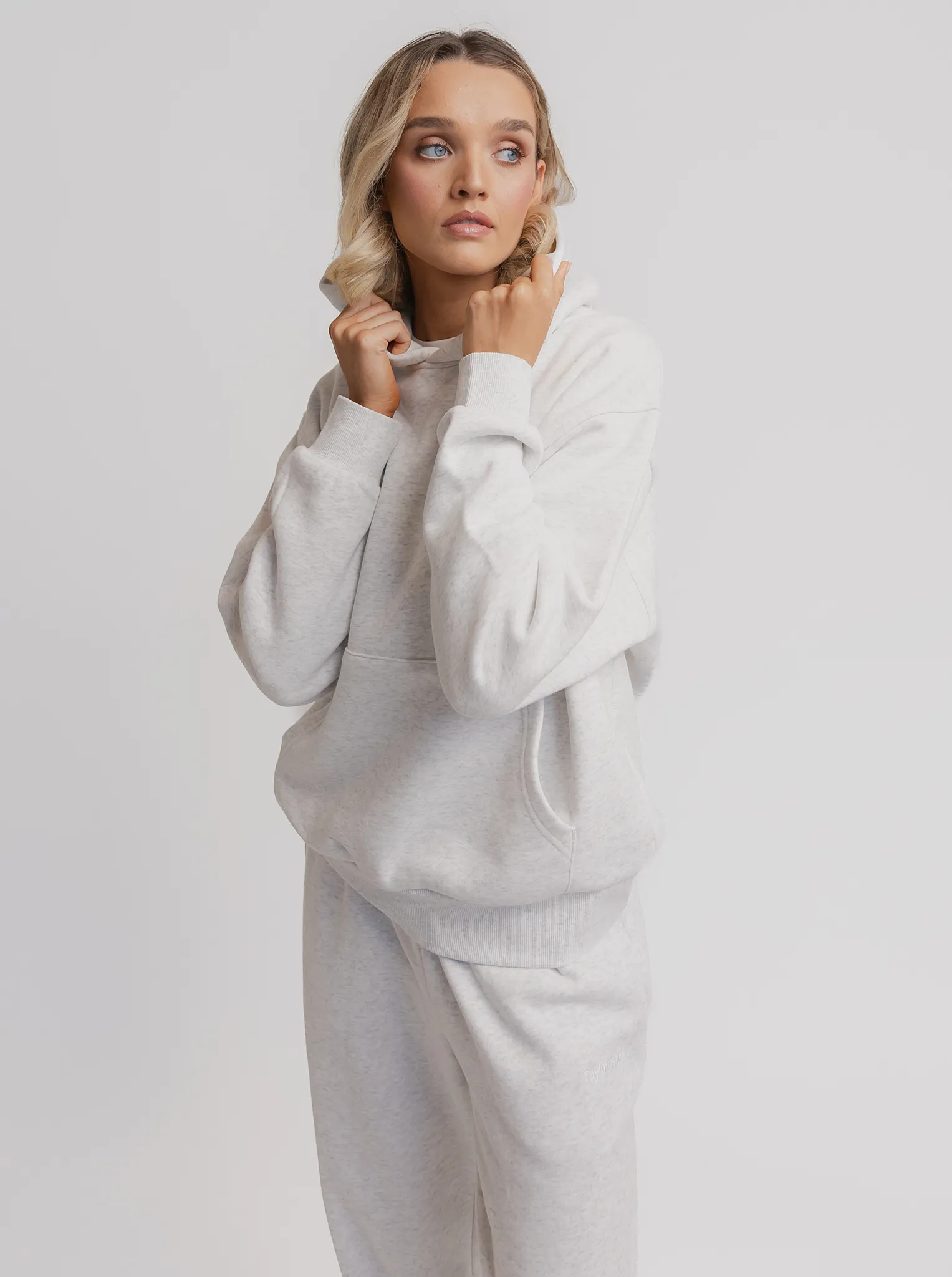 UPF Protection Versatile Clothing Heritage Hoodie In Snow Marle