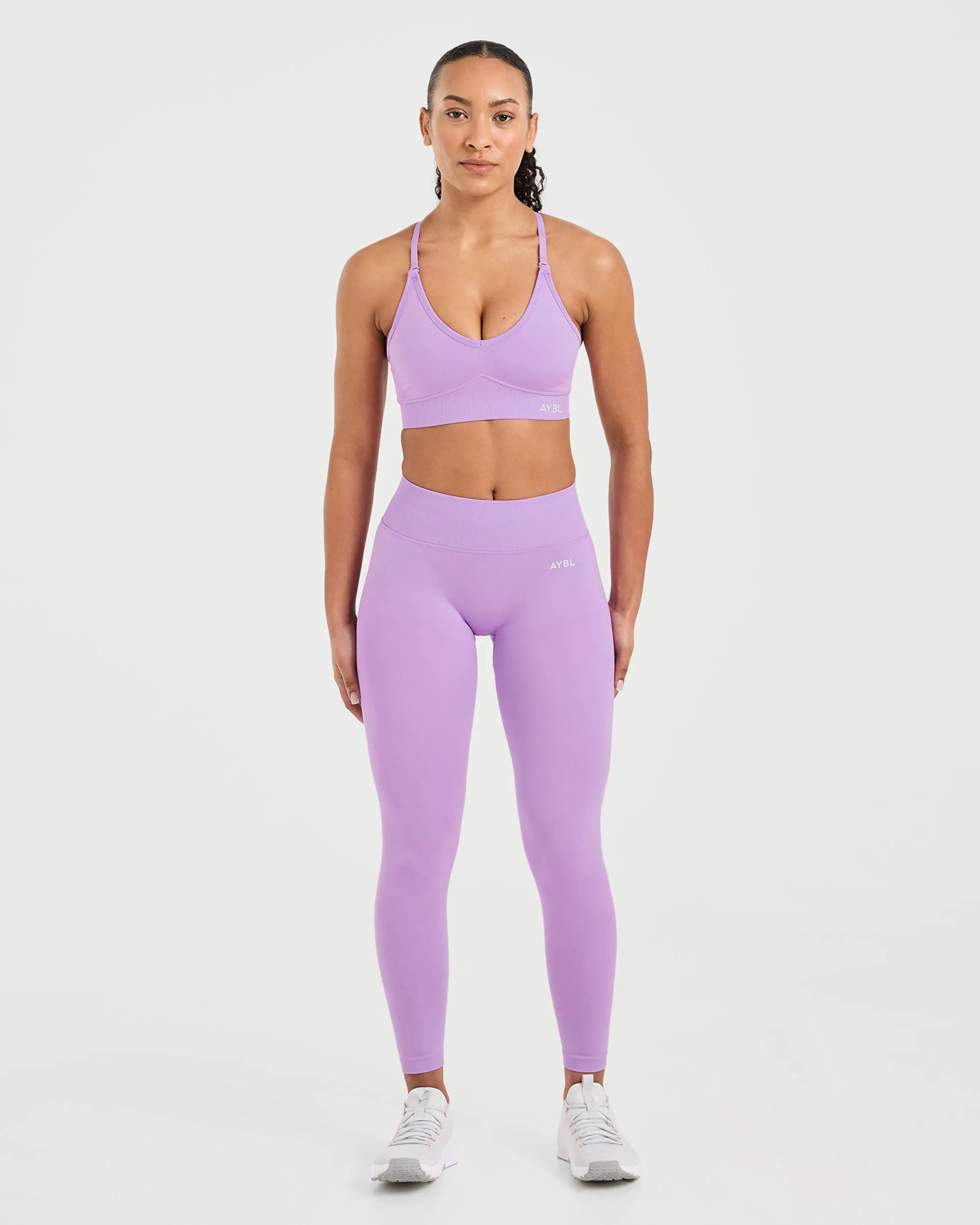 Hook-and-eye closure seams Adapt Seamless Sports Bra - Spring Lilac