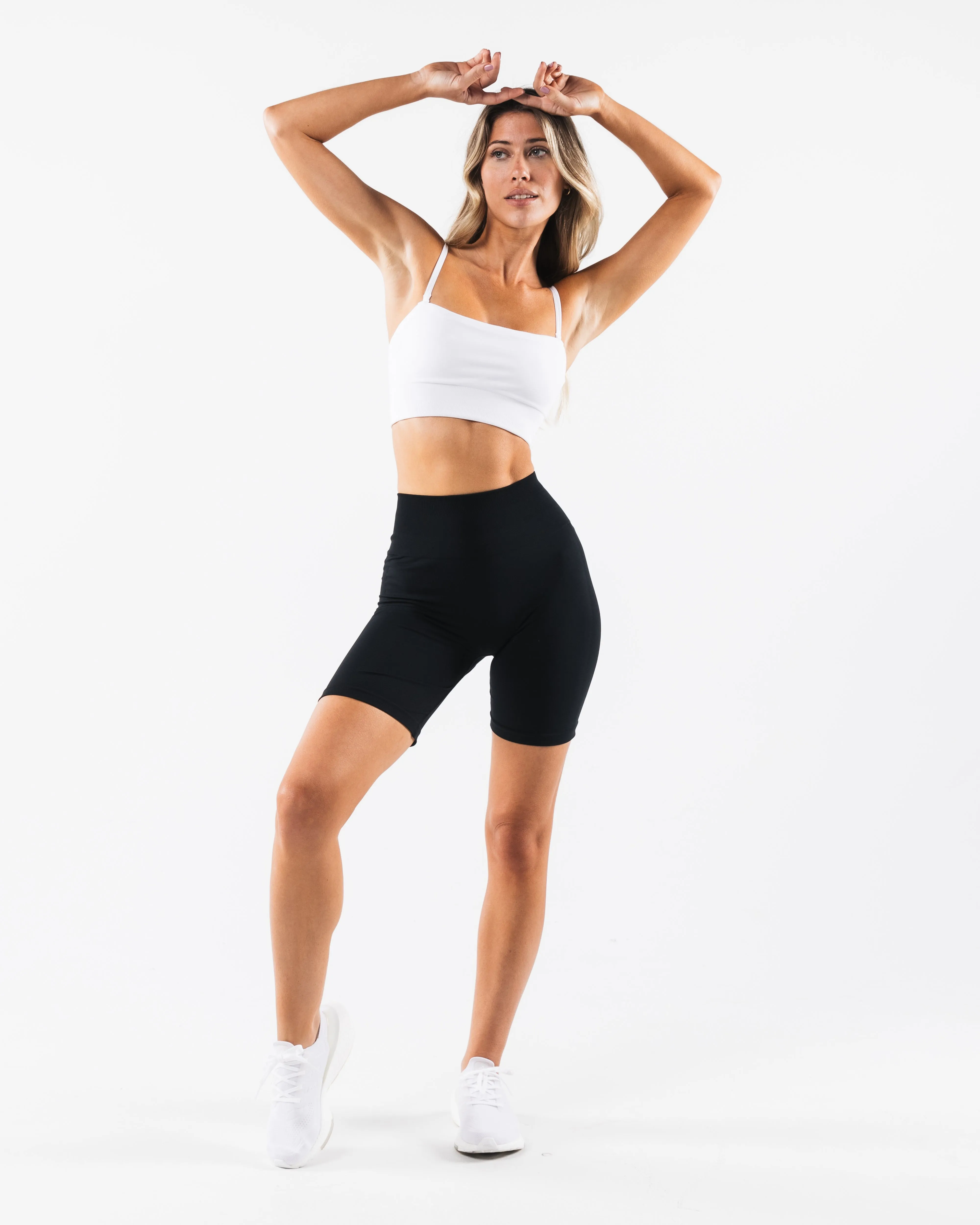Versatile Band Skinny Fit Amplify Gemini Bra - White