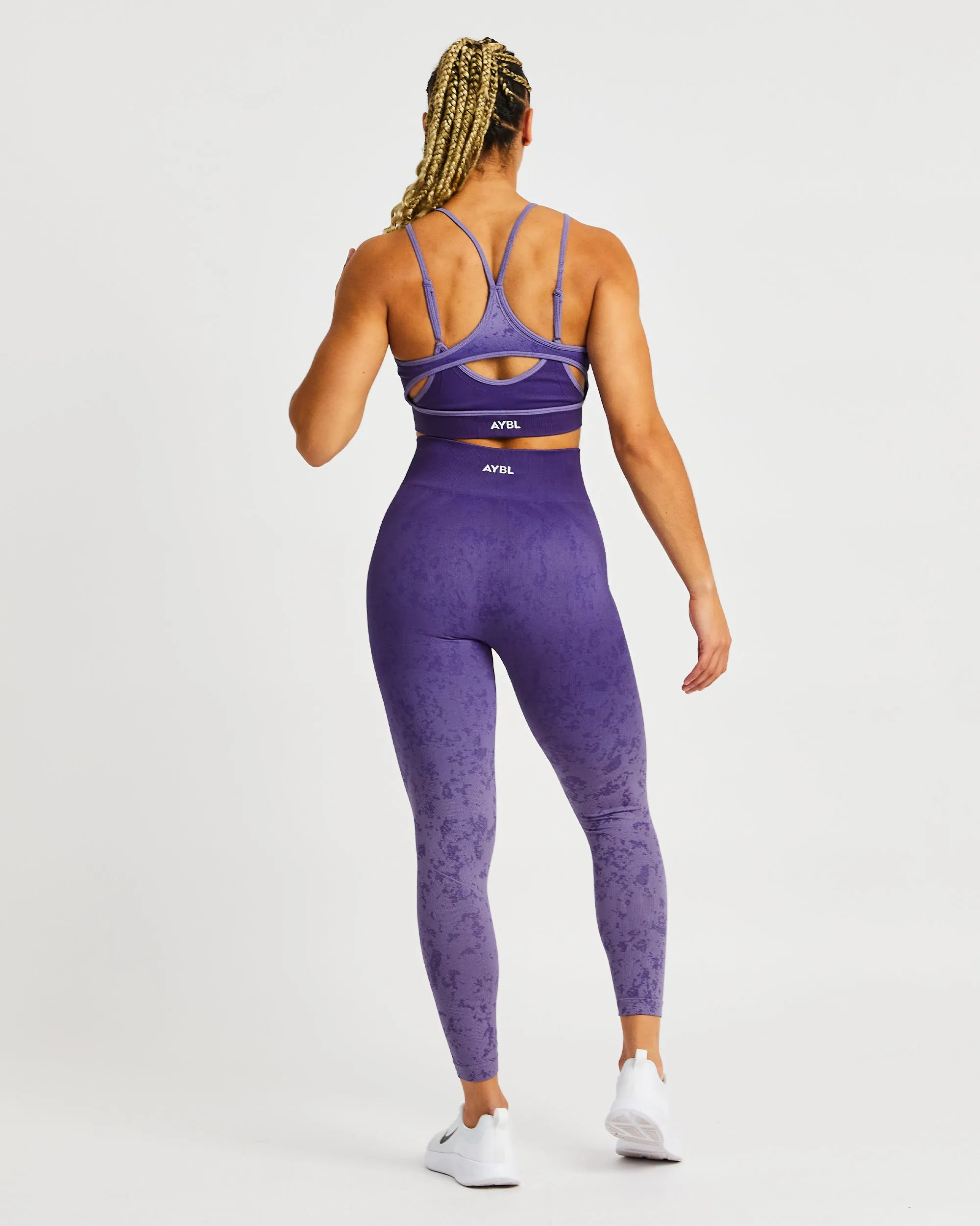 Flare Seamless Sports Bra - Purple Breathable Structure Secure Comfort