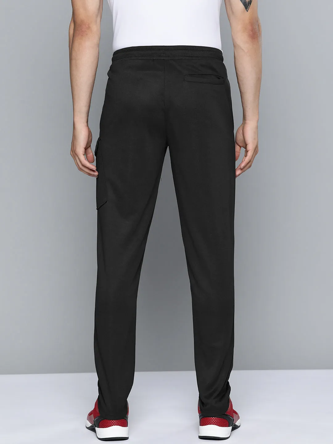 Curved Waistline Layer Ready Alcis Men Black Solid Slim Fit Track Pants