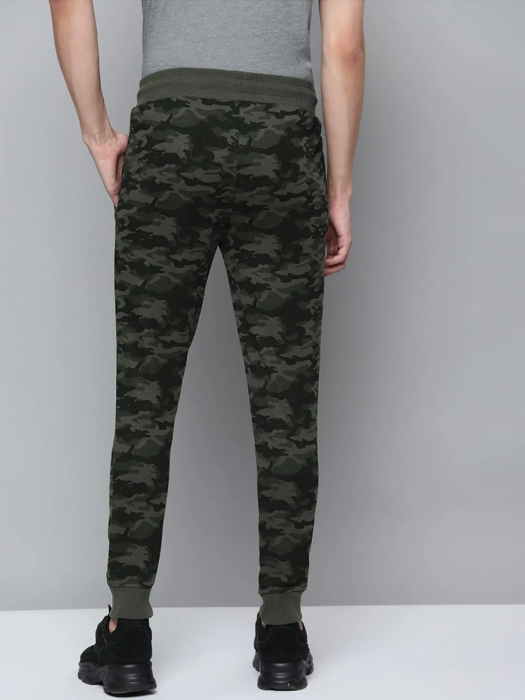 Soft Stretch HeatRegulating Alcis Men Olive Green Camouflage Printed Joggers