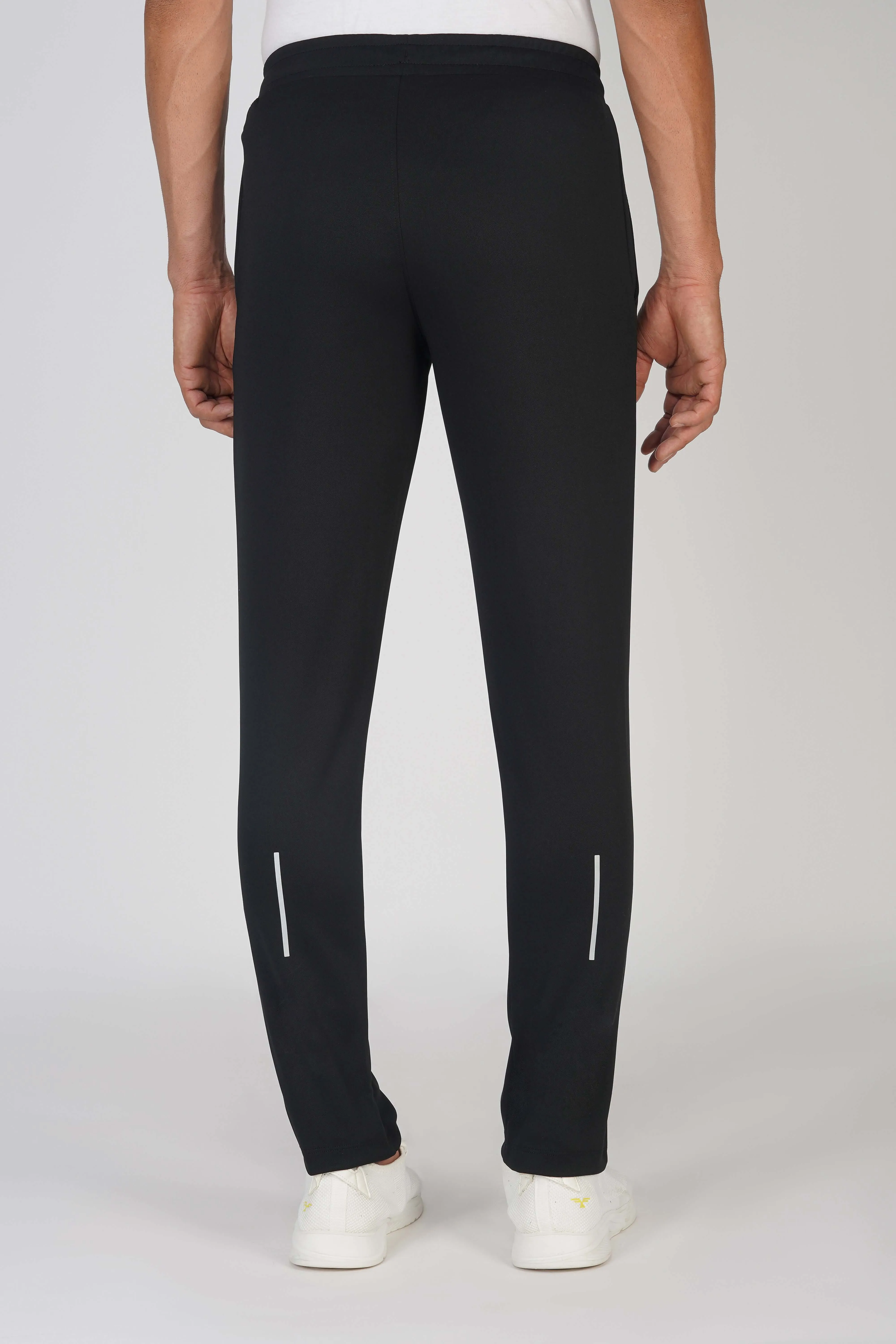Men Regular Fit Trackpant Anti Cling Finish