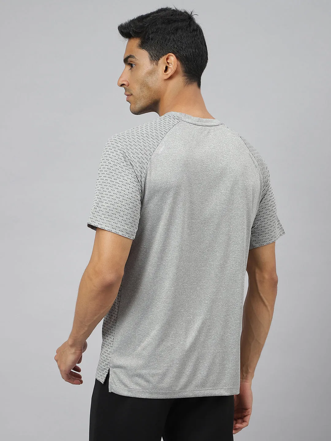 Alcis Men Light Grey Heather Anti-Static Slim-Fit Round Neck Distance Running T-Shirt QuickEvaporation