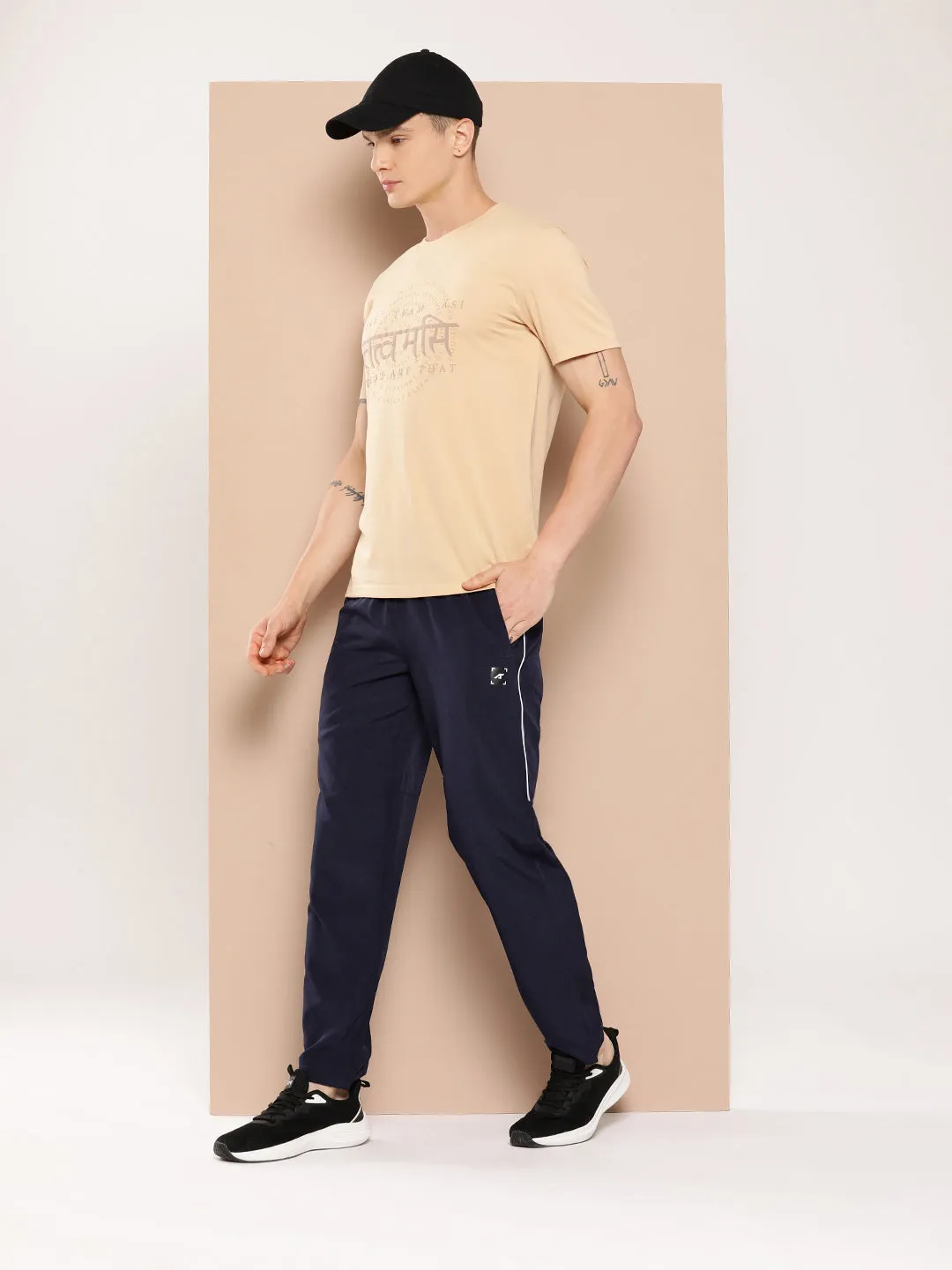 PermeableCloth Imitable Relaxed Trackpants