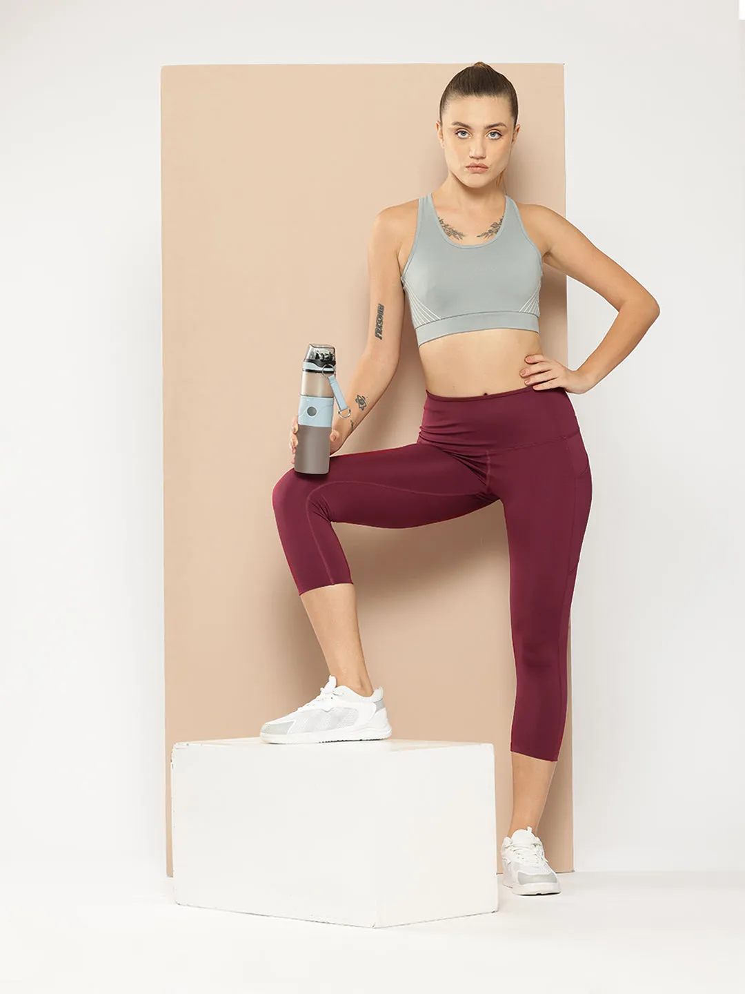 Holiday Outfit Budget Friendly Air Comfort Alcis Women Red Plum Anti-Static Slim-Fit 3/4th Running Tights