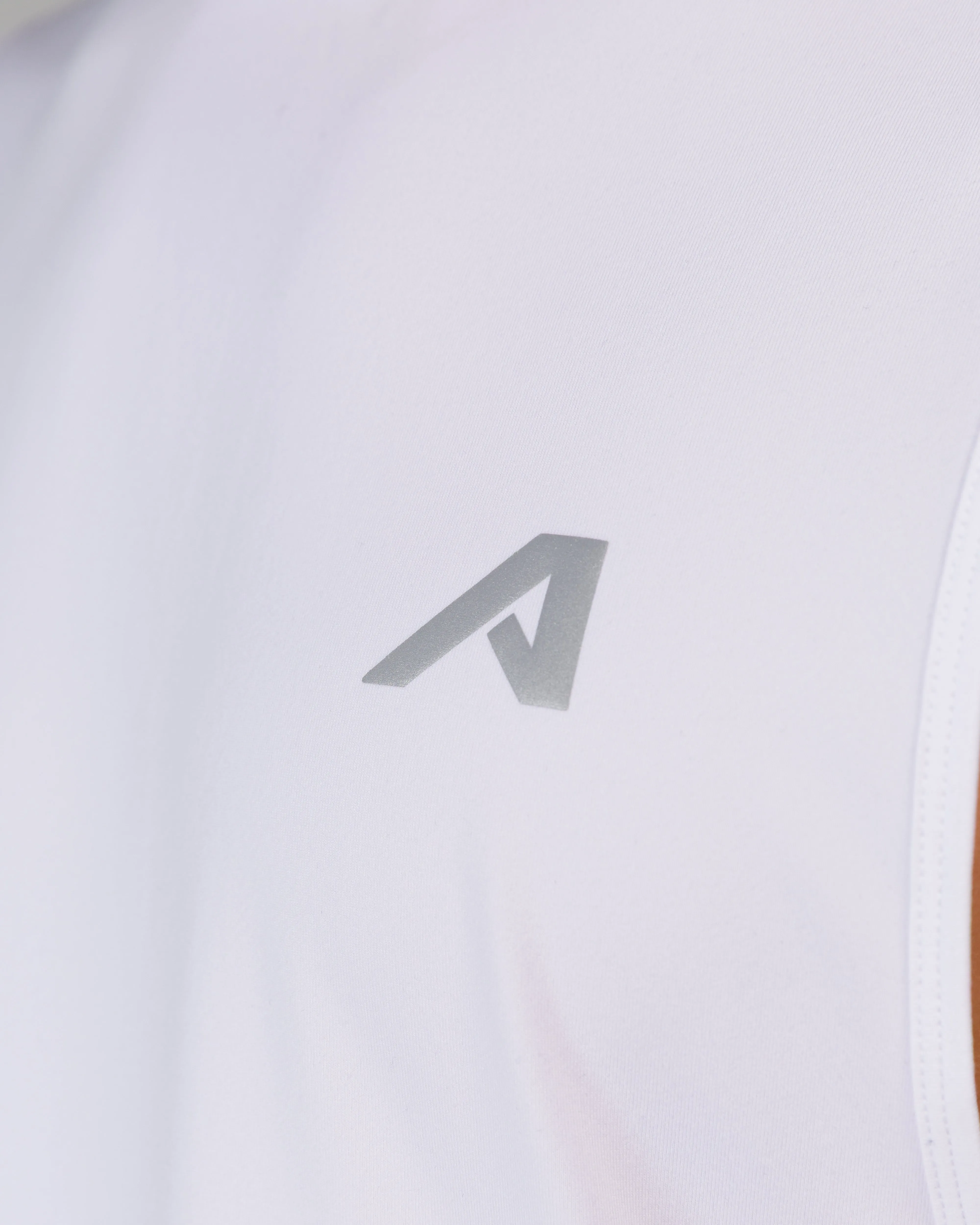 Powerful High Speed Adapt Cutoff - White