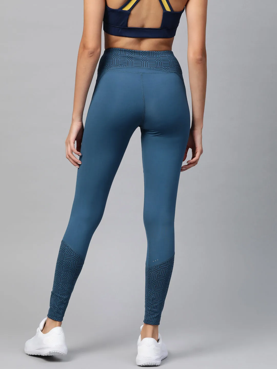 Skin Friendly Evening Walk Alcis Women Teal Blue Printed Detail Cropped Tights