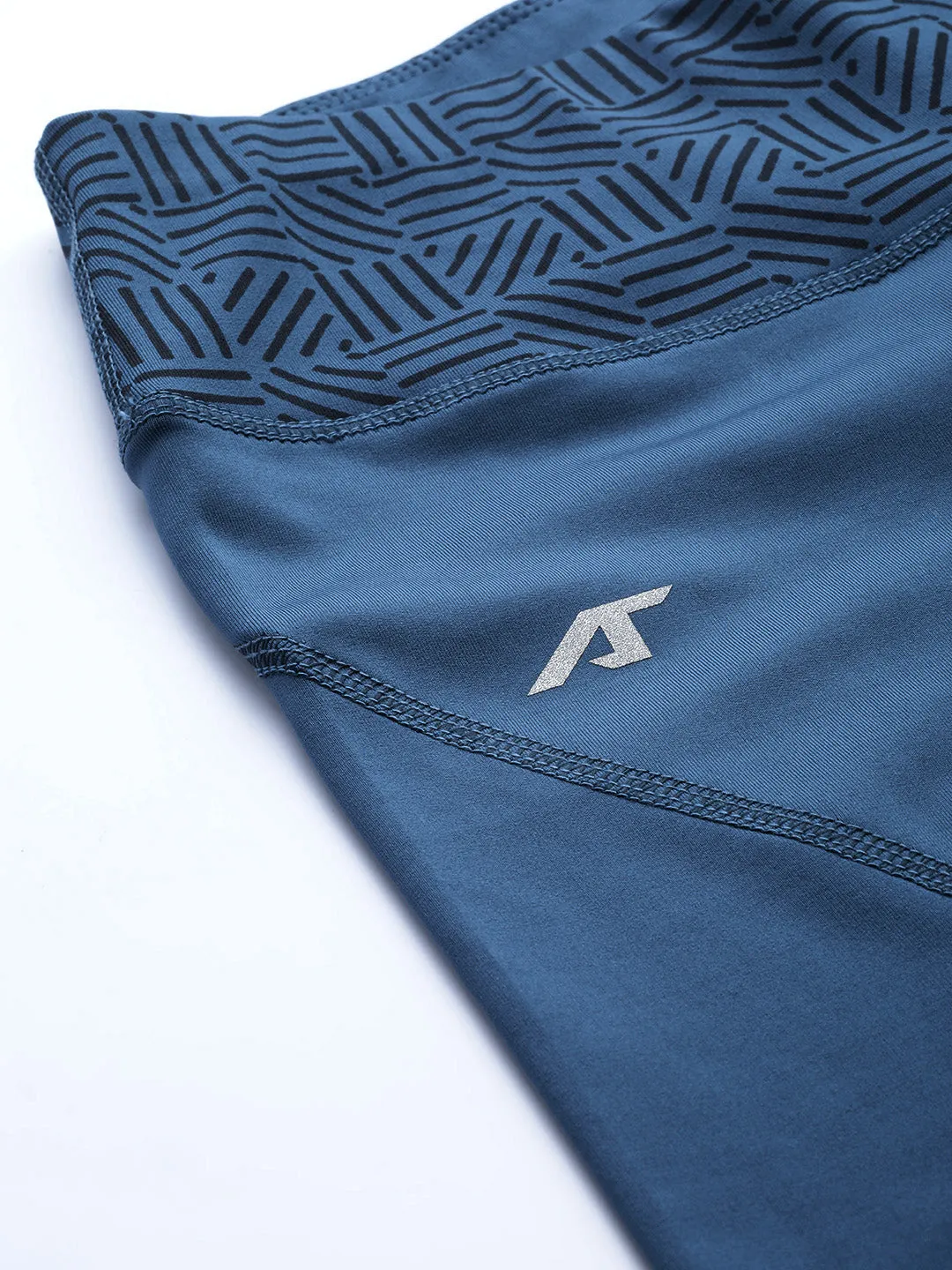 Bonded Seamless Edges For Adults Wrinkle Resistant Alcis Women Teal Blue Printed Detail Cropped Tights