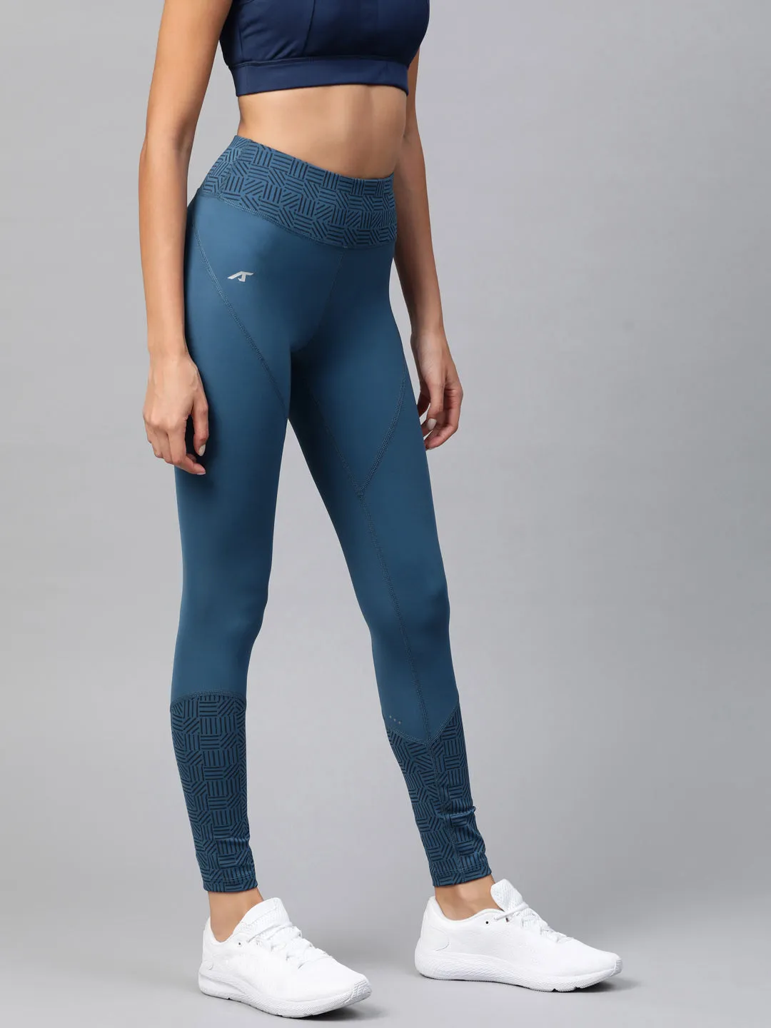 Non see through Alcis Women Teal Blue Printed Detail Cropped Tights