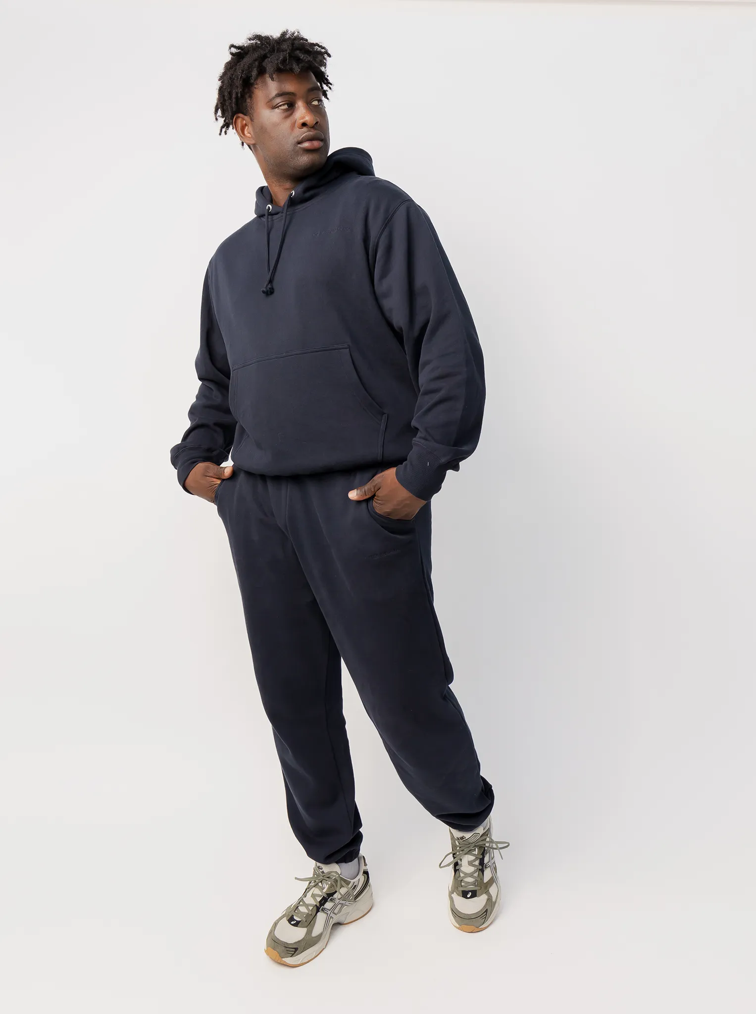 Classic Joggers in Midnight slim fit