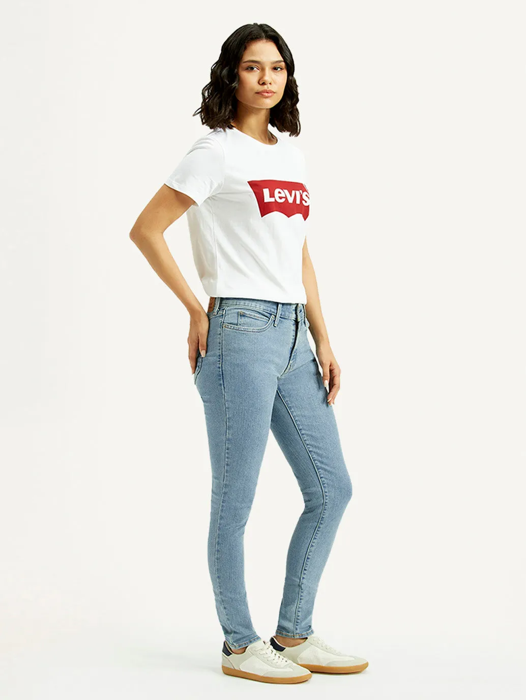 Fashion Lover Outdoor Enthusiast Women's 711 Light Blue Skinny Fit Mid Rise Jeans