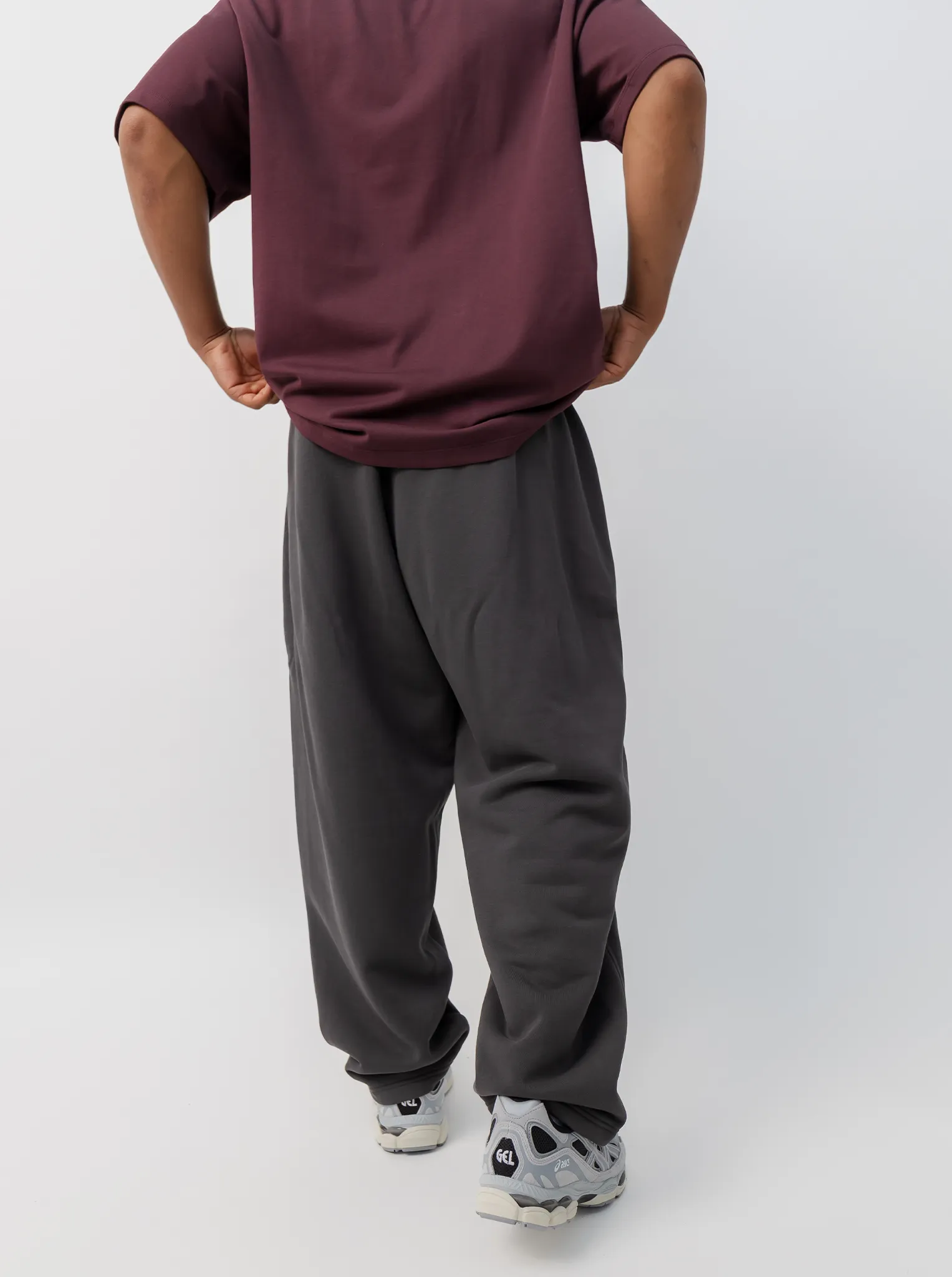 No Fuss Straight Sweatpant