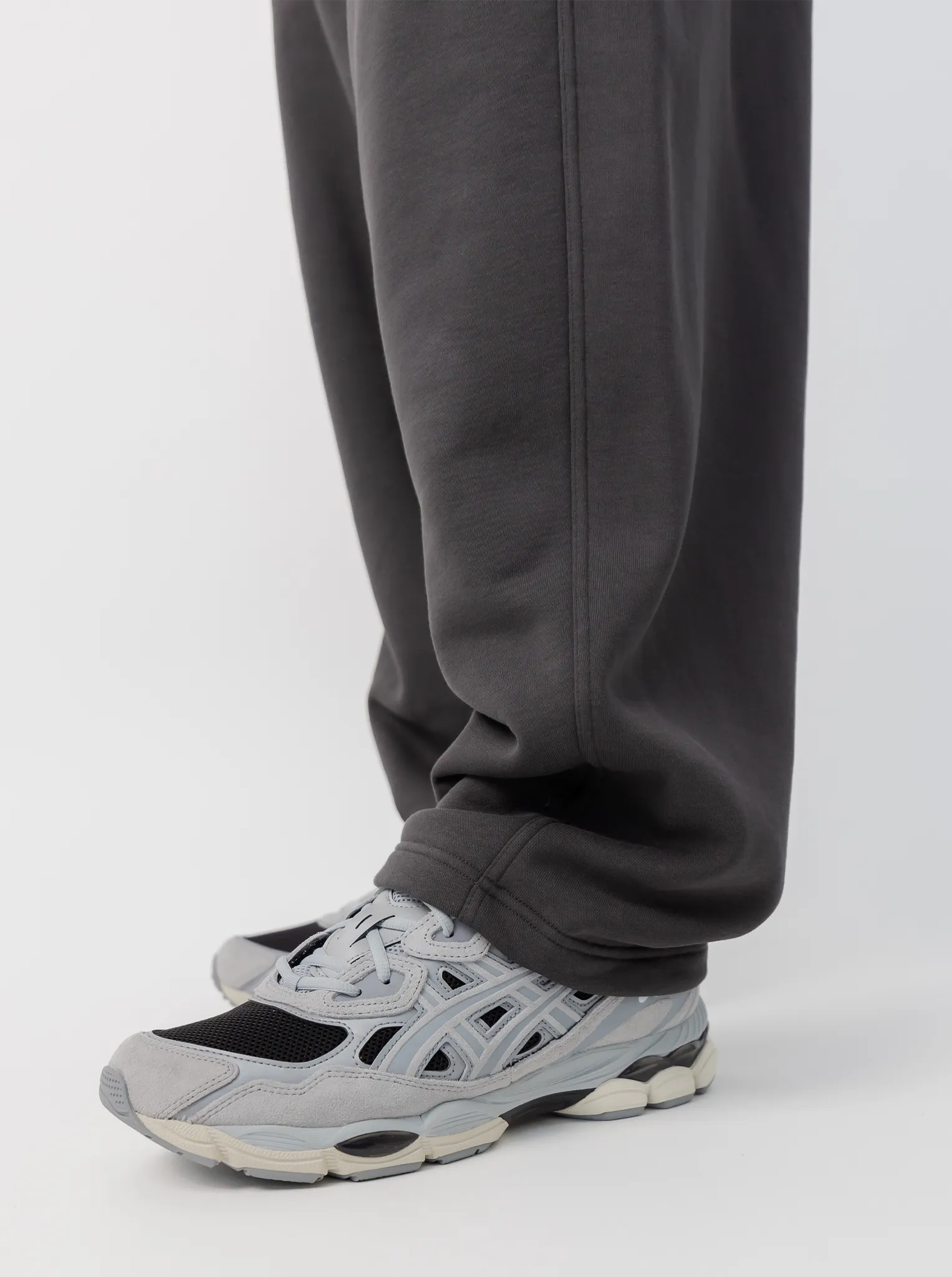 Easy Care Hygienic Inner Layer Straight Sweatpant
