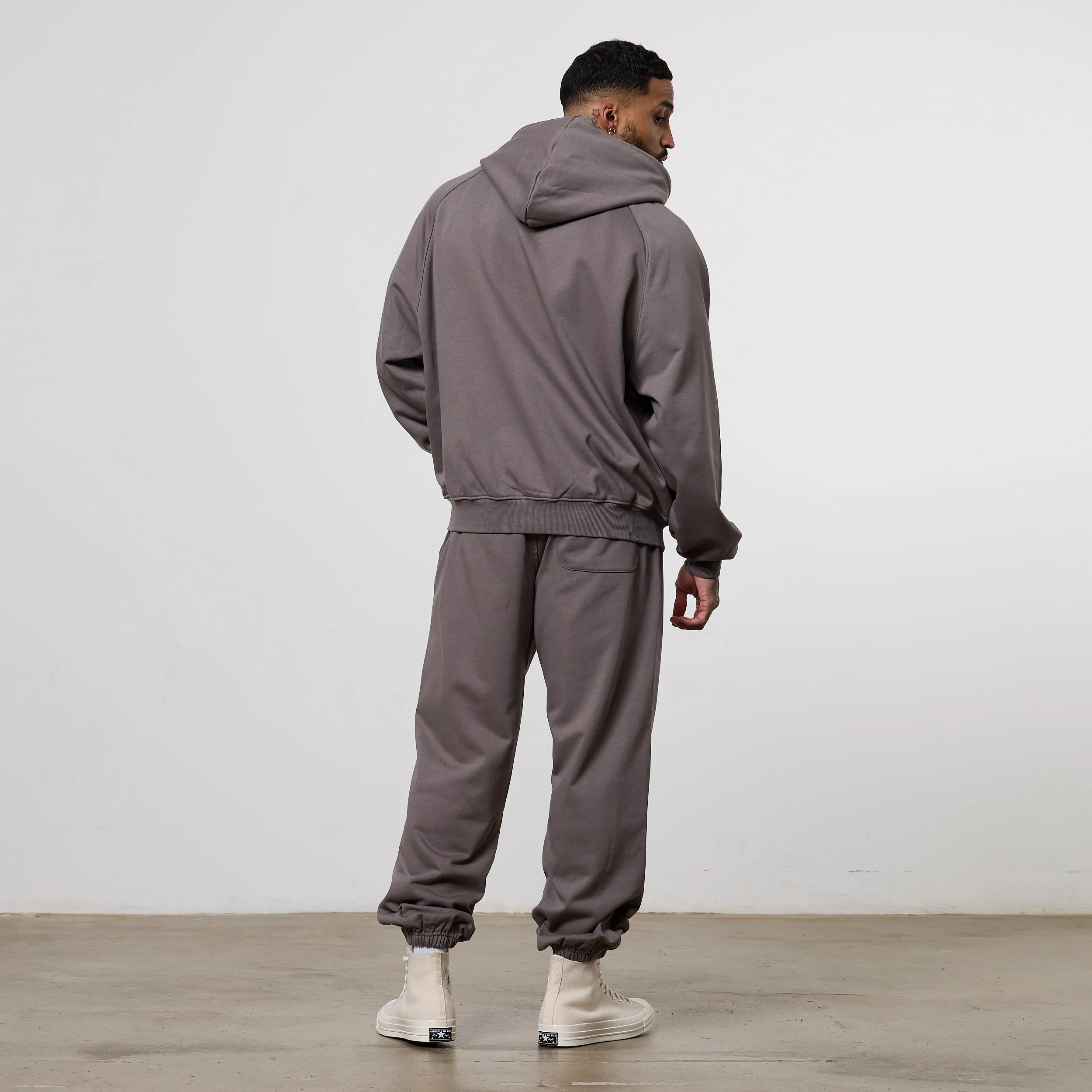 Padded hips Vanquish Essential Mushroom Oversized Sweatpants