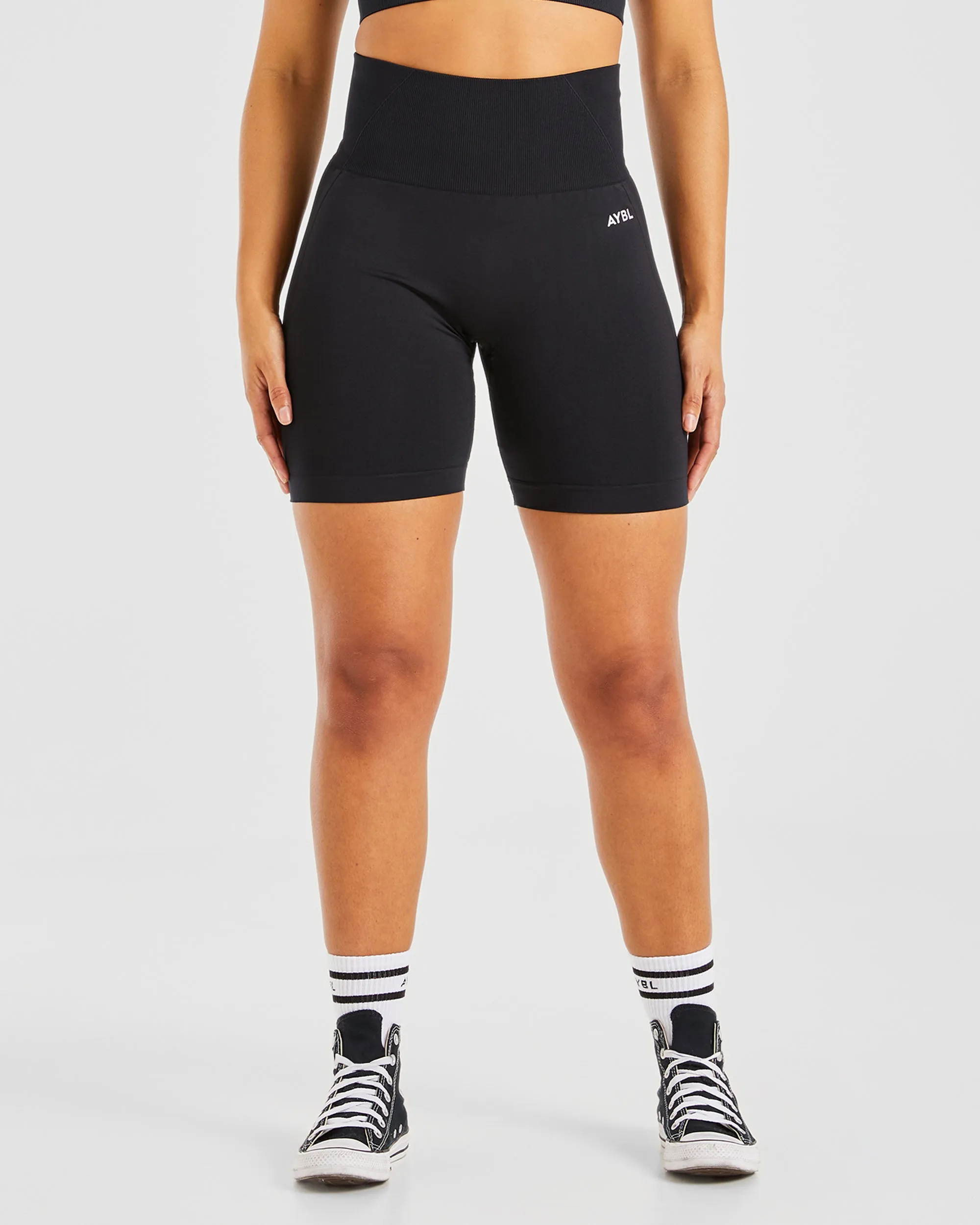QuickAccessPockets Stain Release Treatment Empower Seamless Cycling Shorts - Black