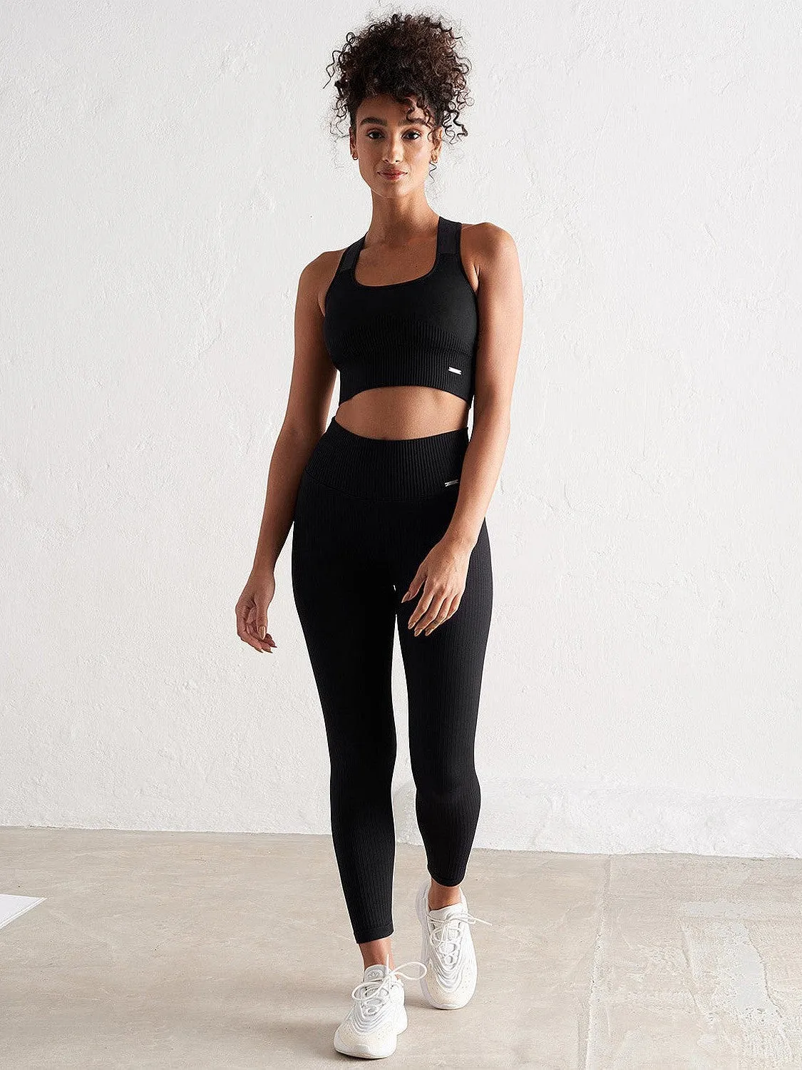Hygienic Antimicrobial Layer Stretchable Waistband Black High Support Ribbed Bra