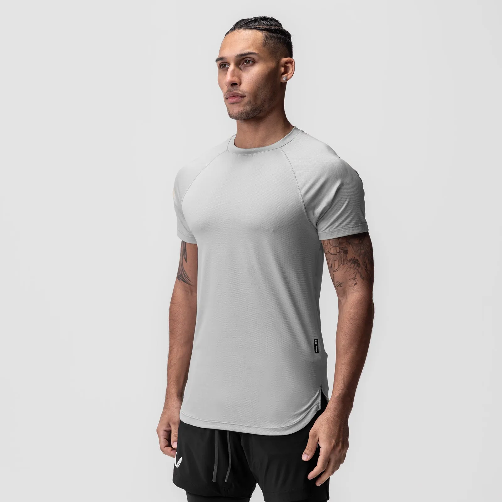 Seam Free Shoulders Sun Protection 0660. AeroSilver? Established Tee - Slate Grey