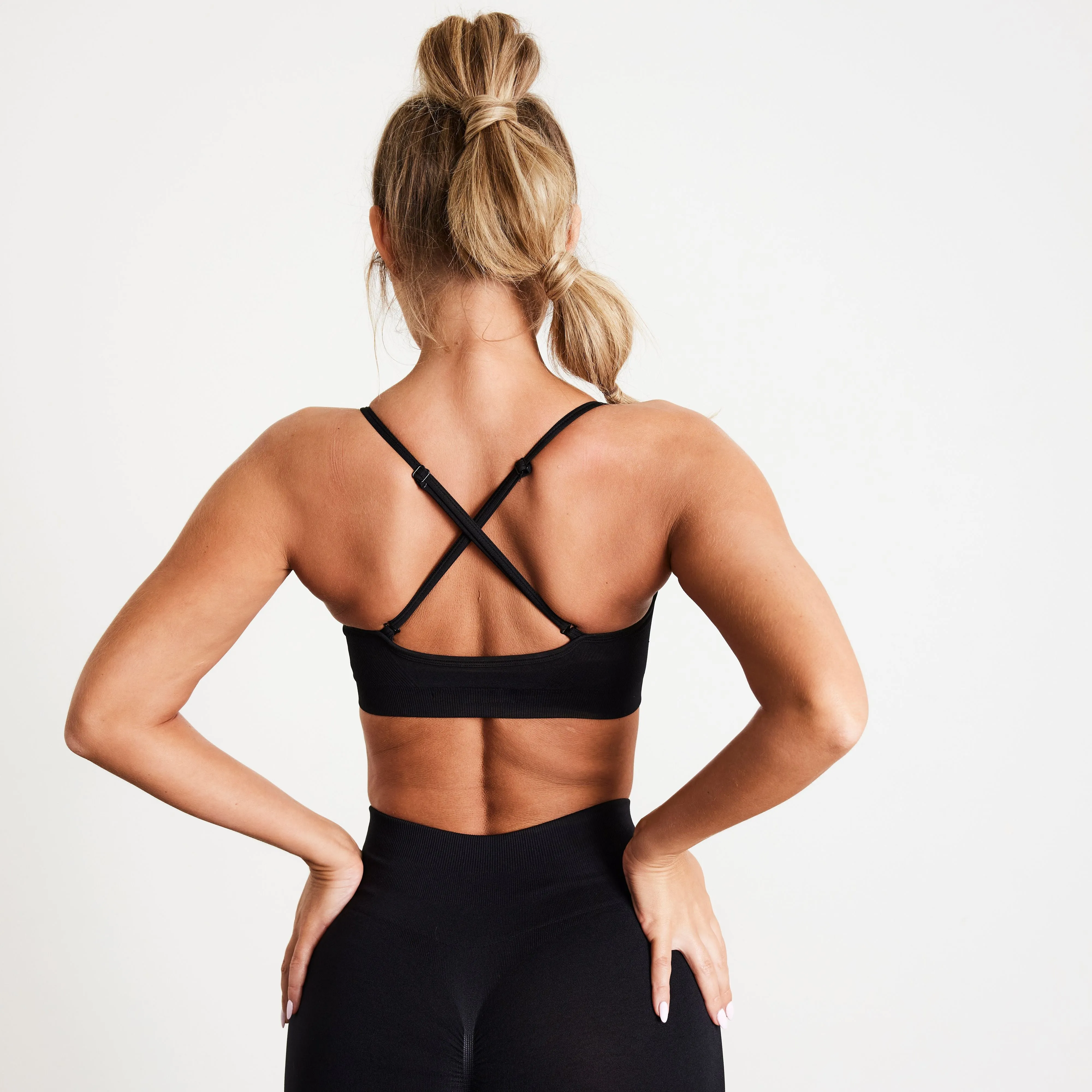Red Vanquish Elevate Seamless Black Multiway Low Support Bra