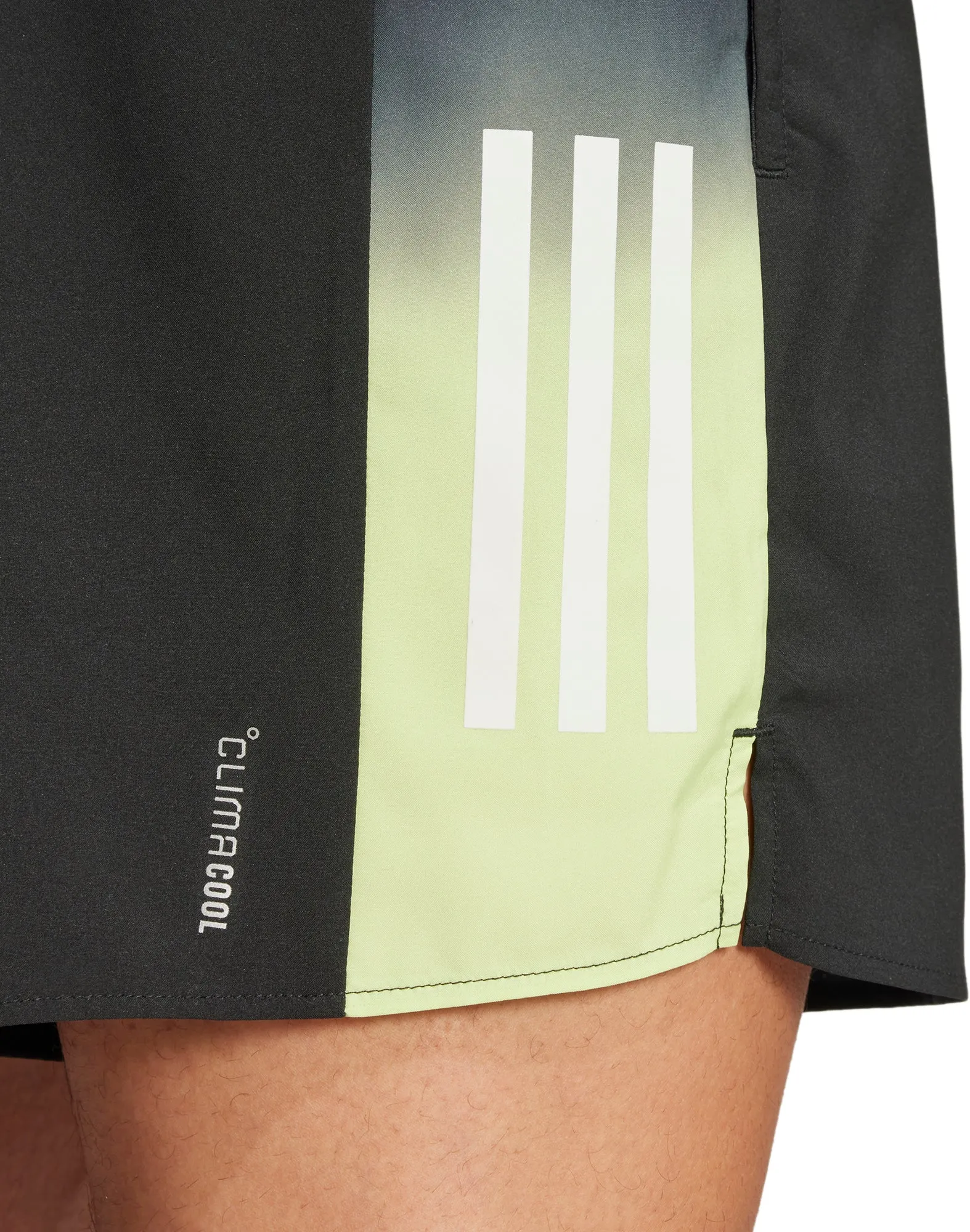 Moisture Management Lining Wrinkle Resistant Material adidas Own The Run Colour Block 7 Inch Mens Running Shorts - Black