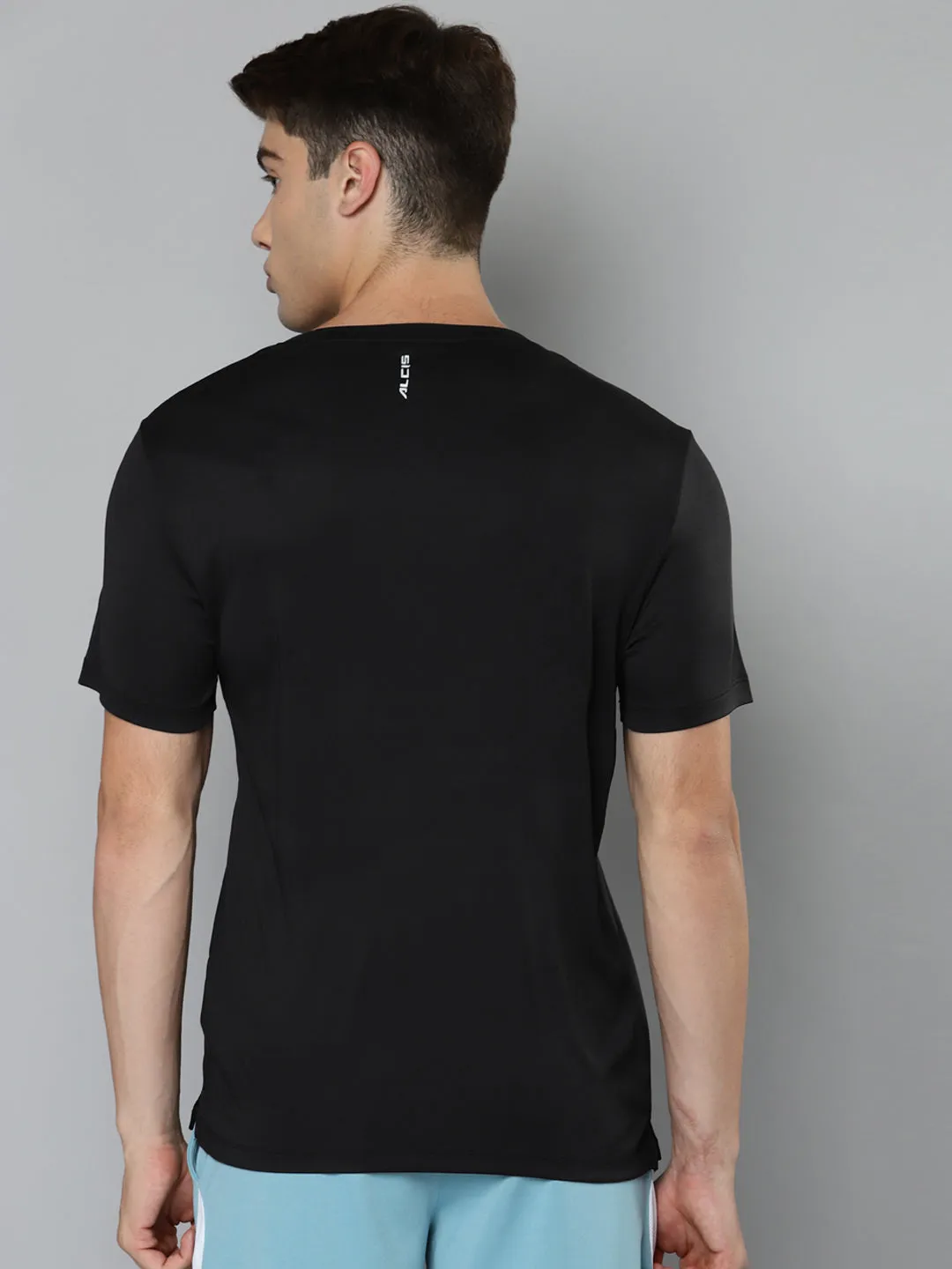 Flow Core GentleWaistband Alcis Men Black Typography Printed Slim Fit Training or Gym T-shirt