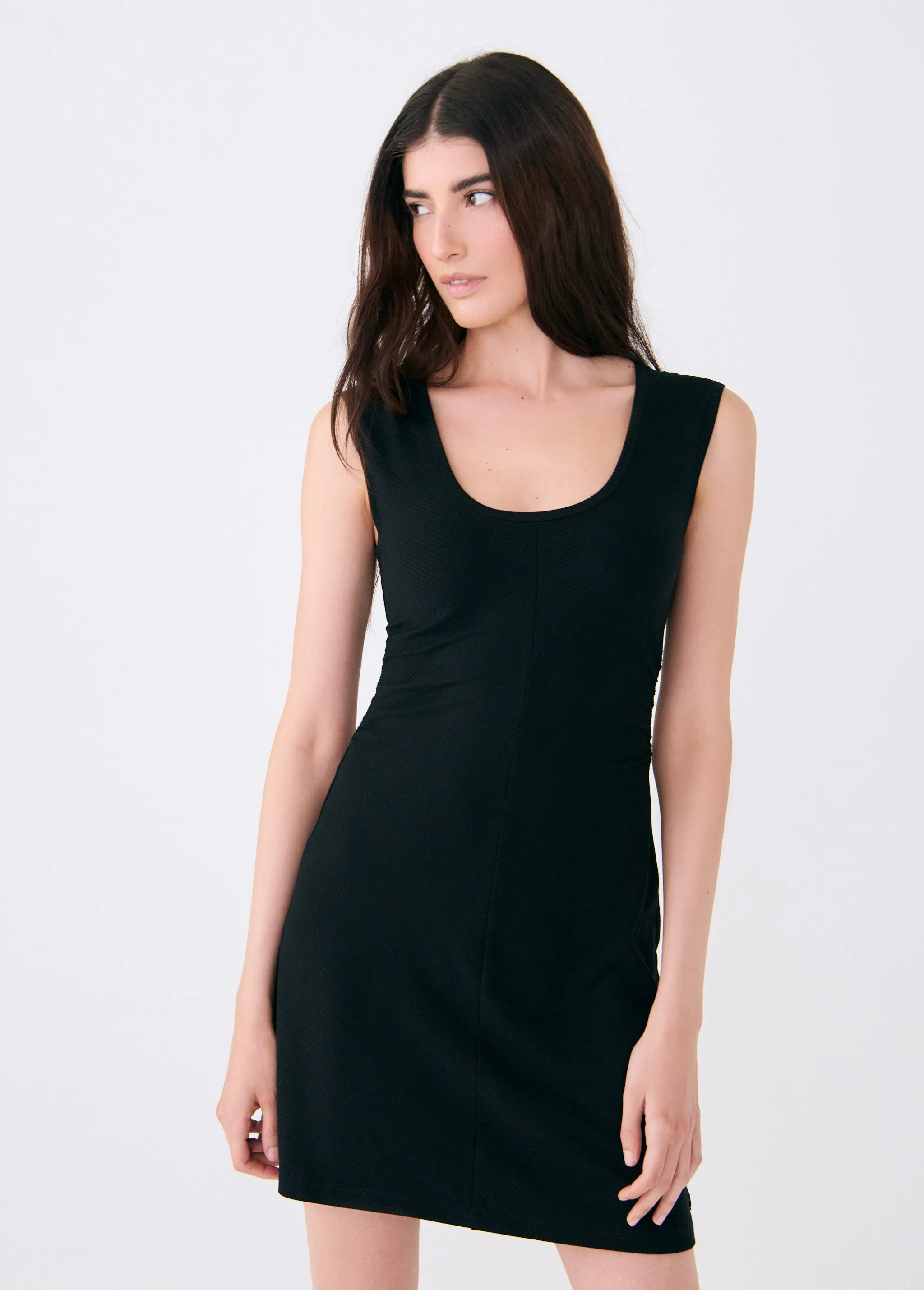 Relax Vibe SeamlessPockets Traverse Ruched Short Sleeve Dress