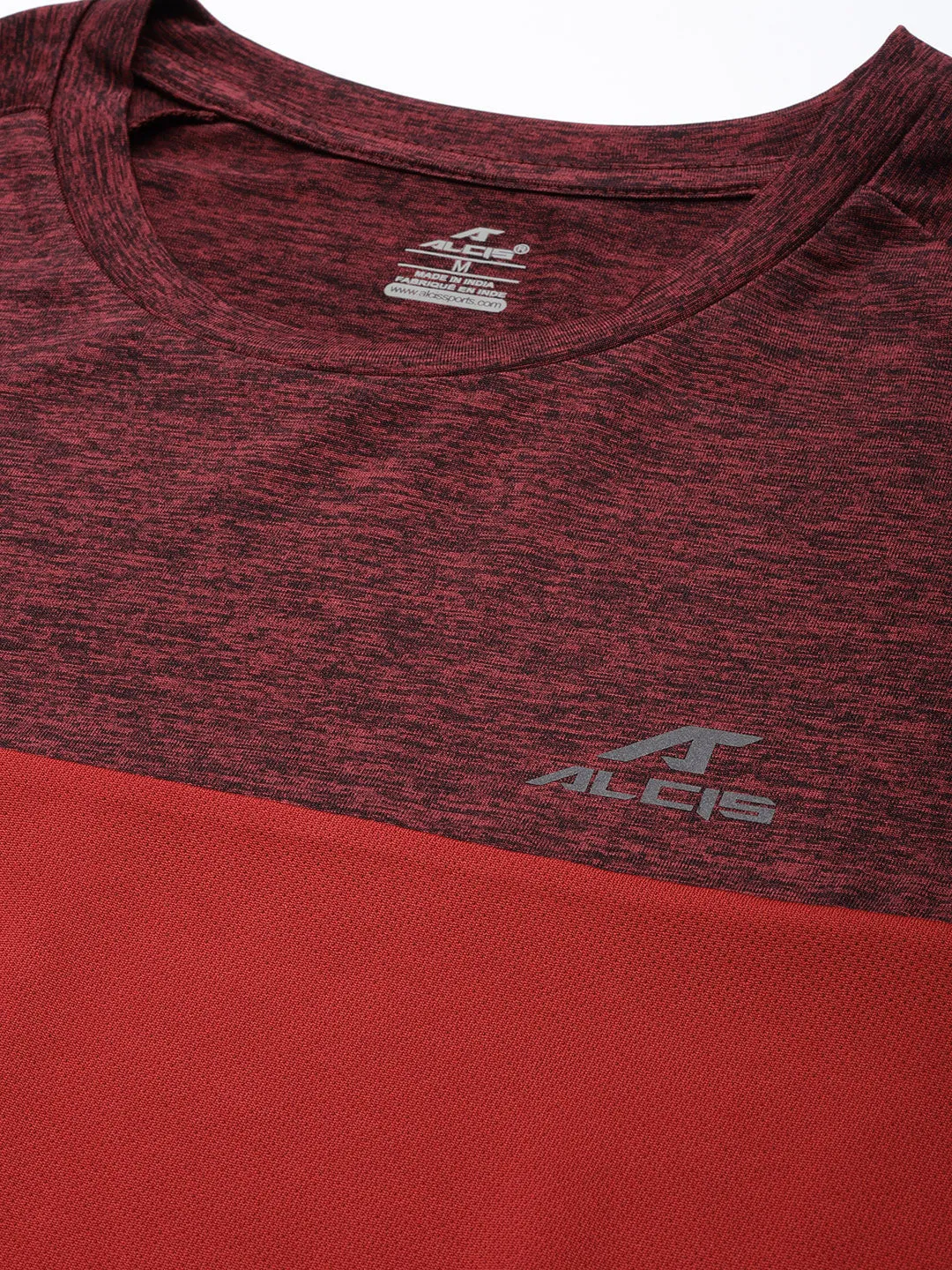 Alcis Men Maroon Slim Fit Running T-shirt Serene Ease NoRubEdging