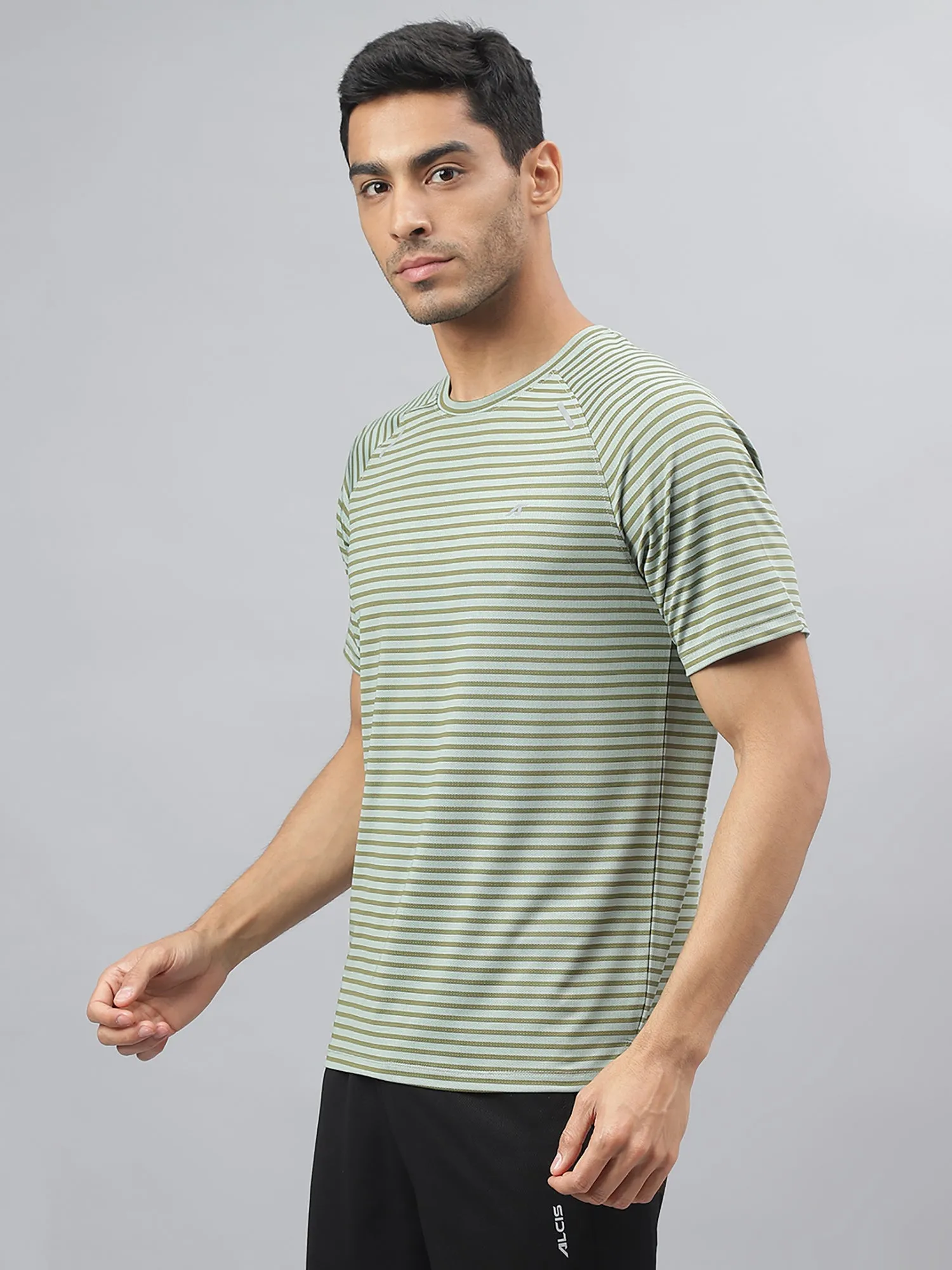 Day Off Alcis Men Light Green Drytech  Anti-Static Slim-Fit Round Neck Running T-Shirt
