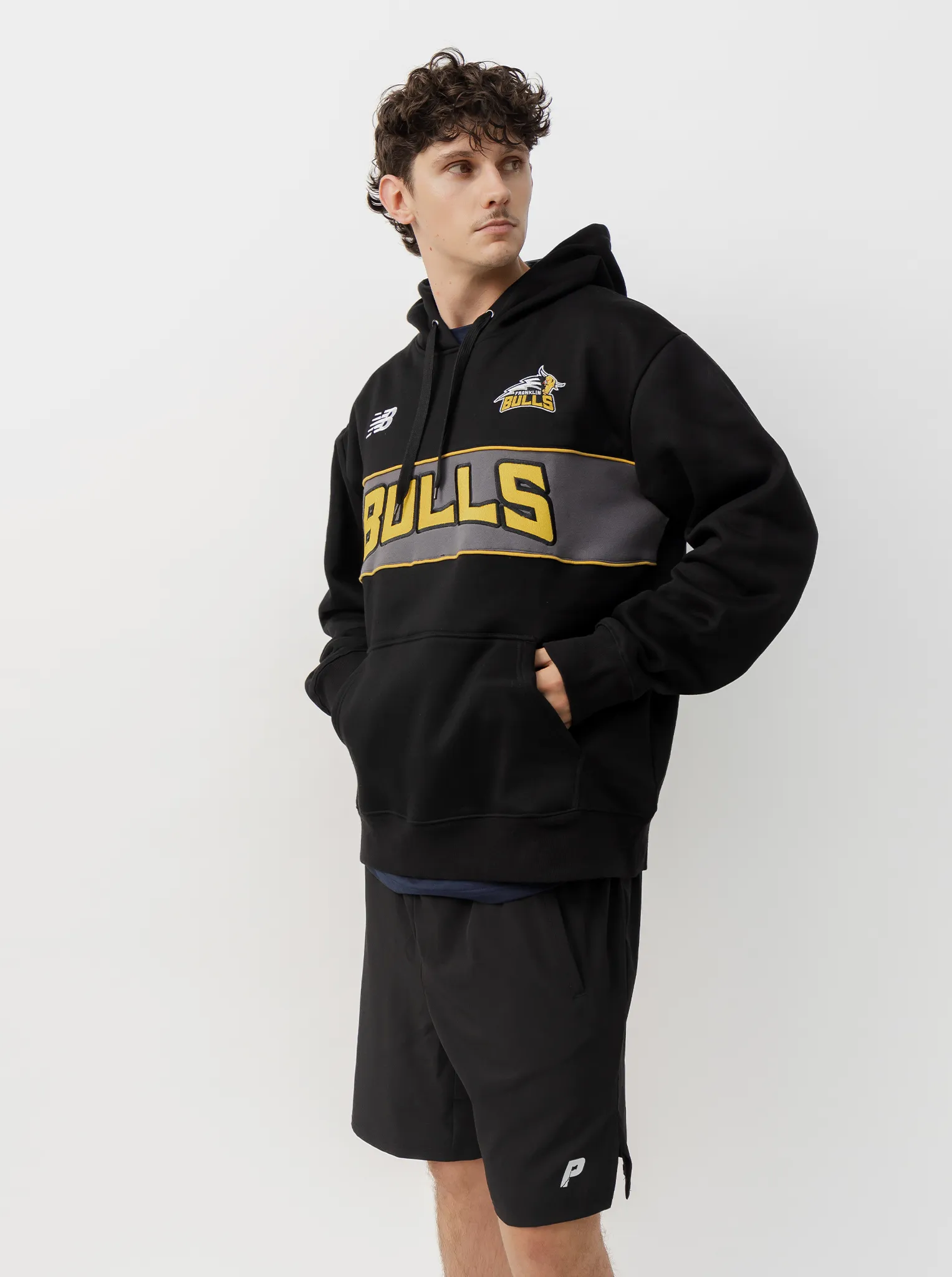 NZNBL Franklin Bulls Hoodie Mens Everyday Layer City Mood Wear