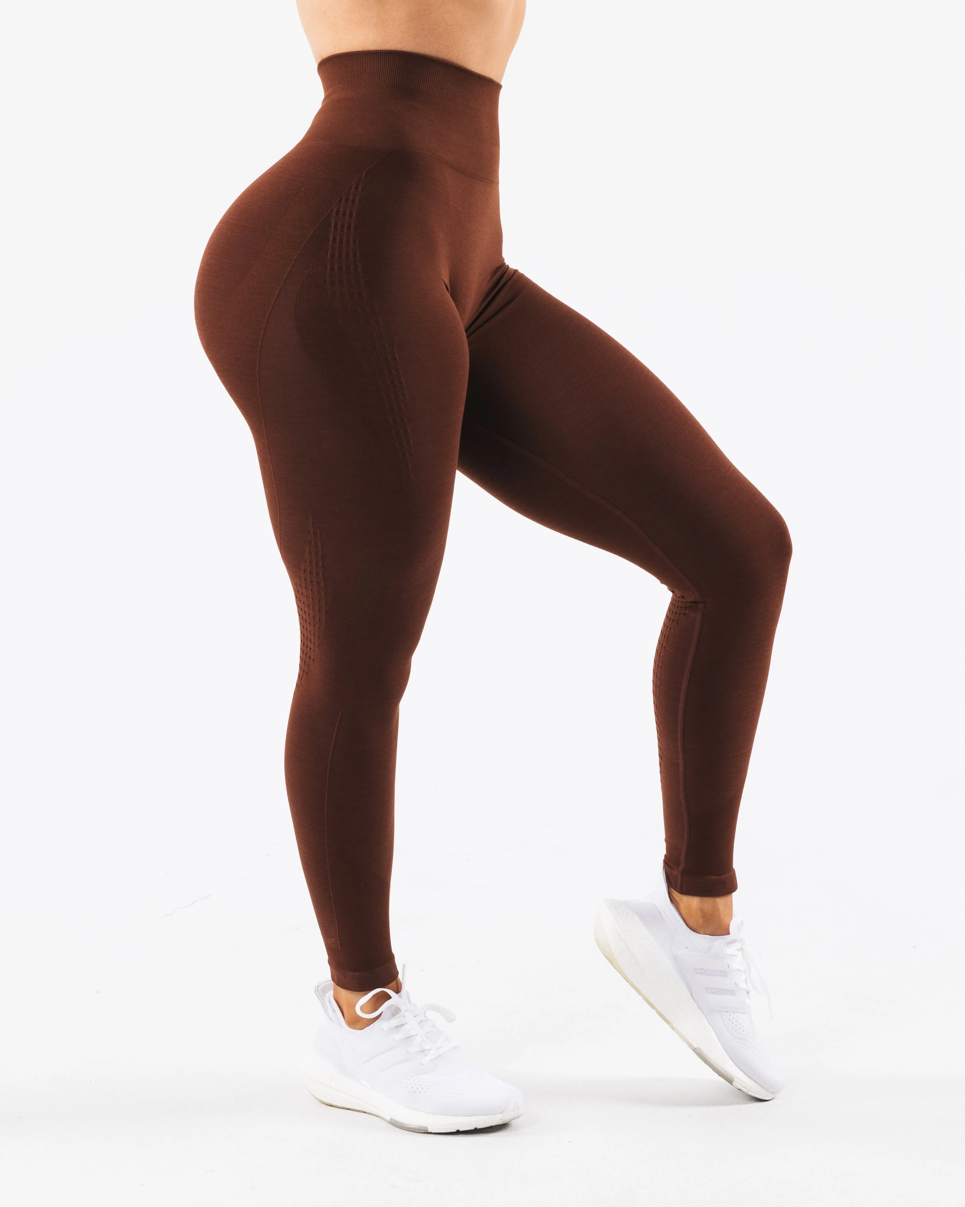 Trend Seeker Ultra Light Amplify Contour Legging - Manhattan