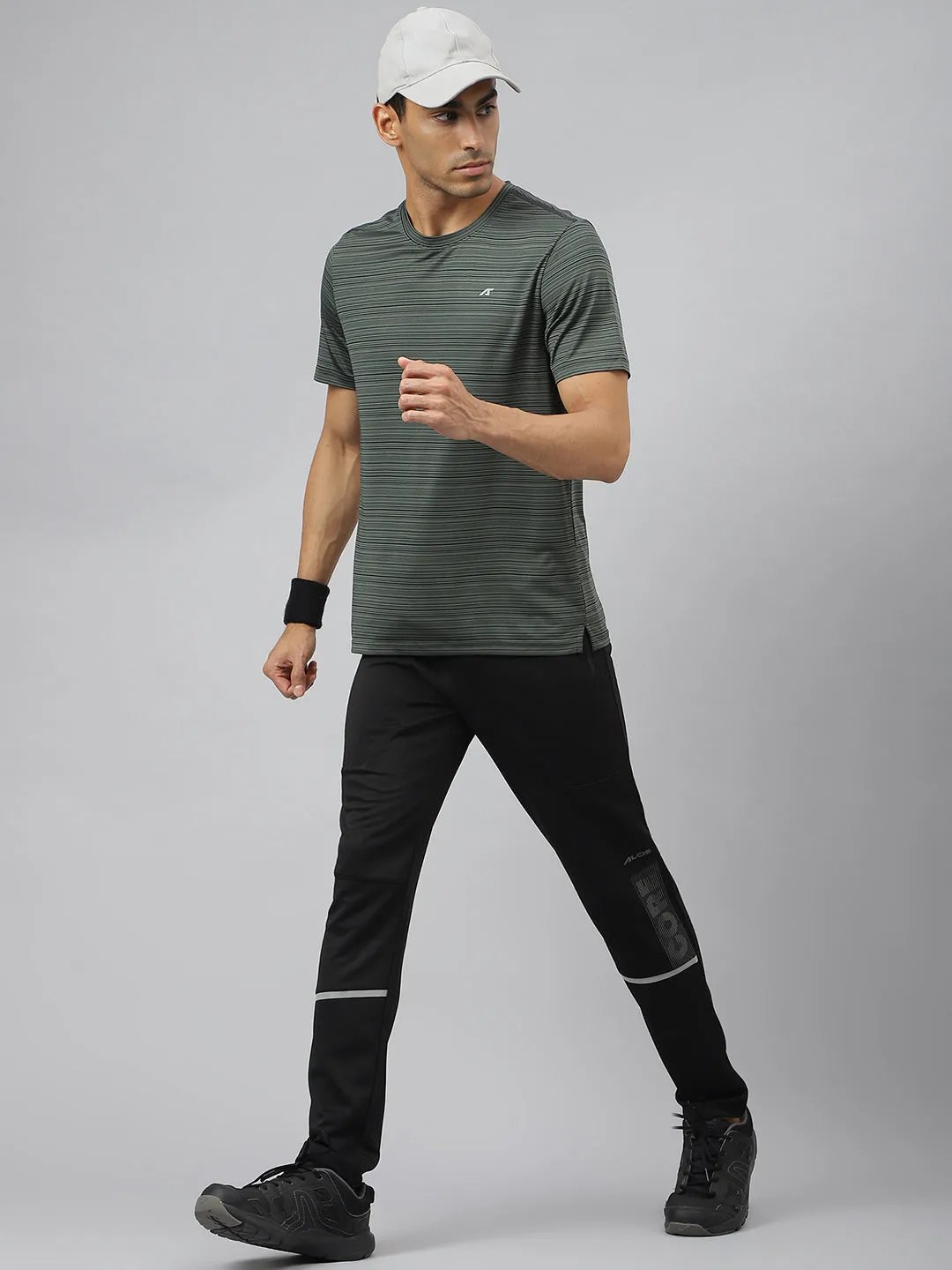 Cotton Glow Alcis Men Dark Green Stretch-X Anti-Static Slim-Fit Round Neck Running T-Shirt