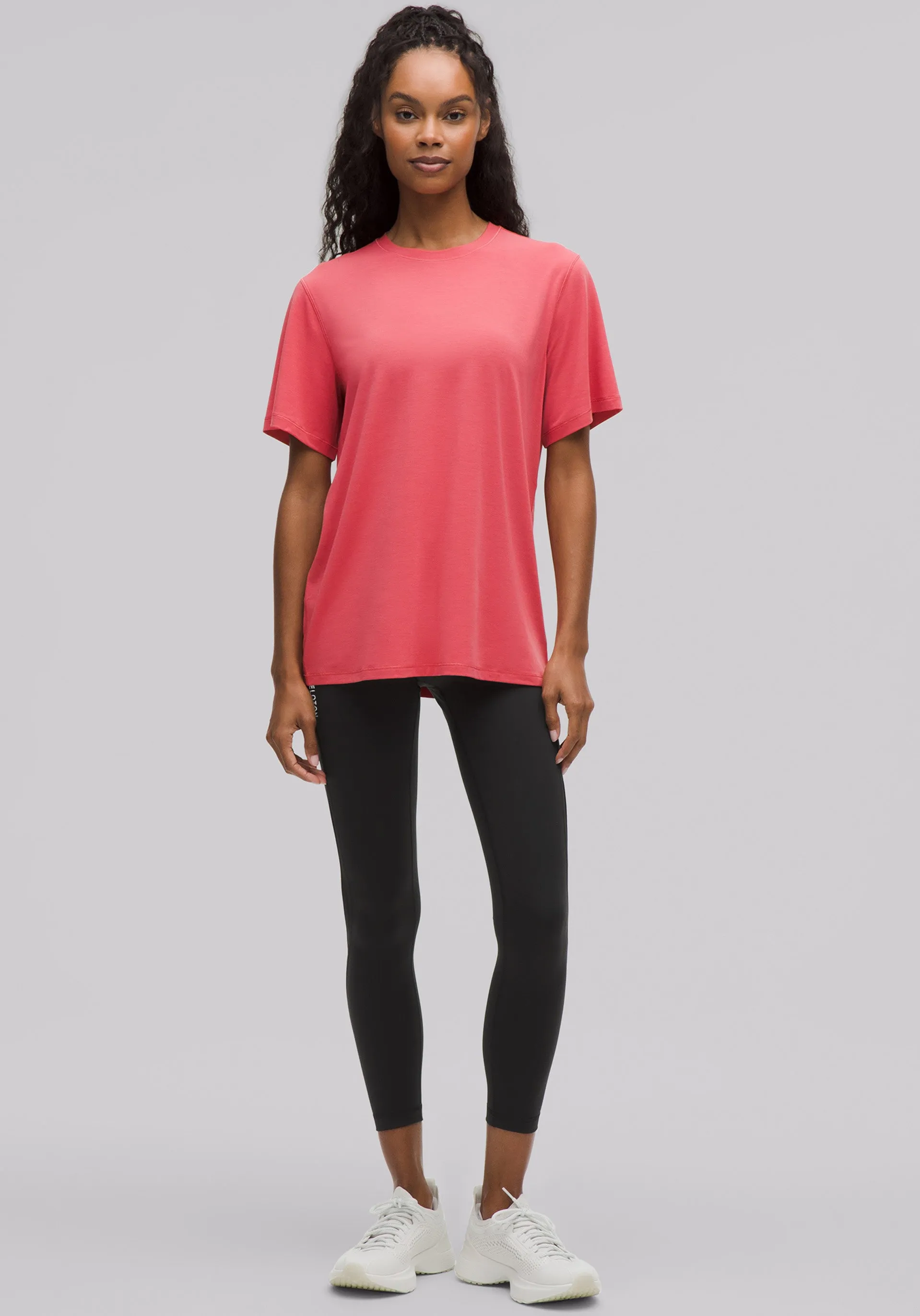 Wunder Train Mesh Panel High-Rise Tight 25" Breathable Leggings Material