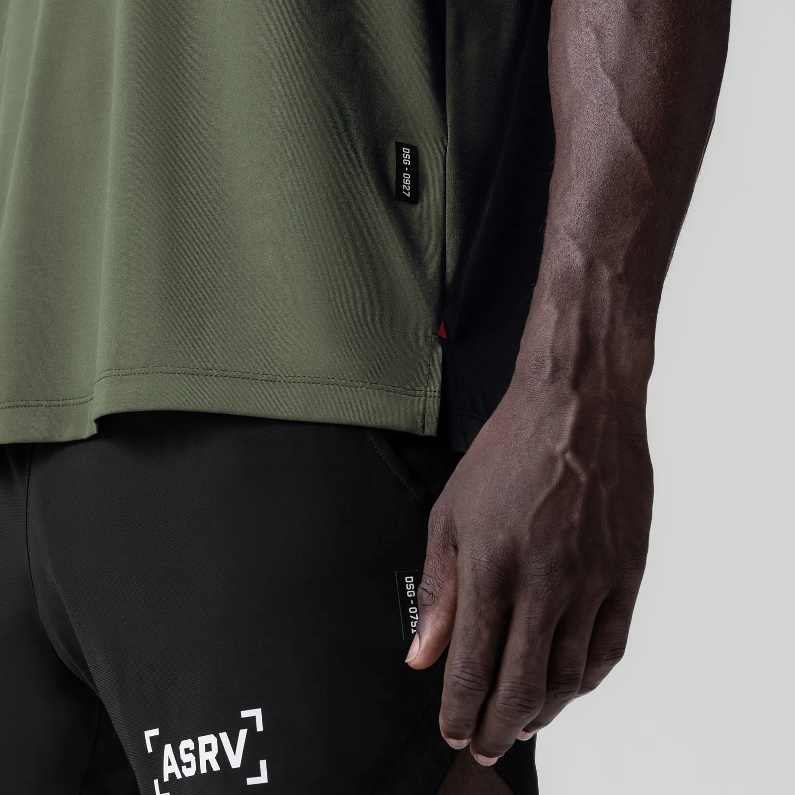 Training Outfit stealth 0927. 3D-Lite? 2.0 Lycra? Relaxed Cutoff - Olive