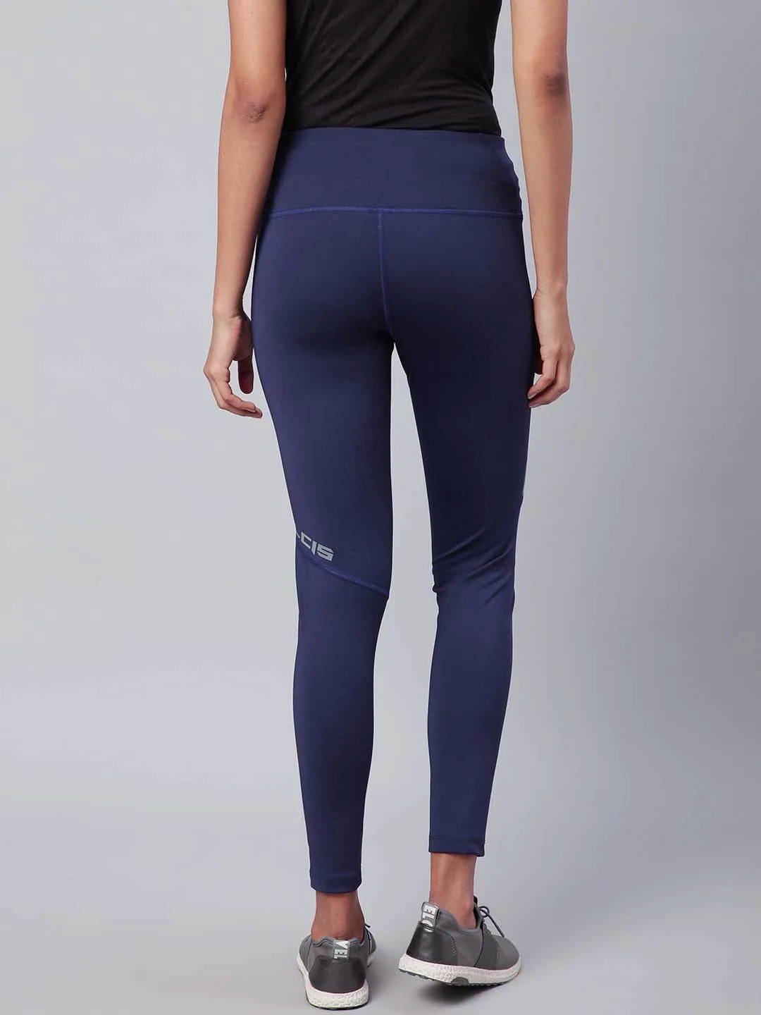 Flexible Waistline Design Alcis Women Navy Blue Secure Fit Solid Cropped Training Tights